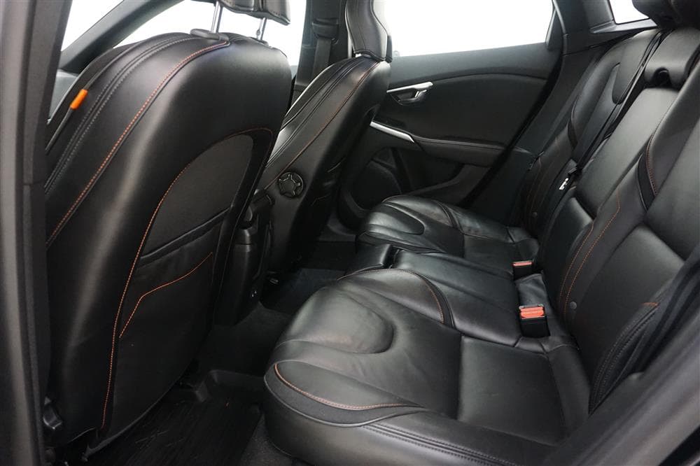 Volvo V40 Cross Country D4 Ocean Race B-kamera VOC 0,43l/milinteriör