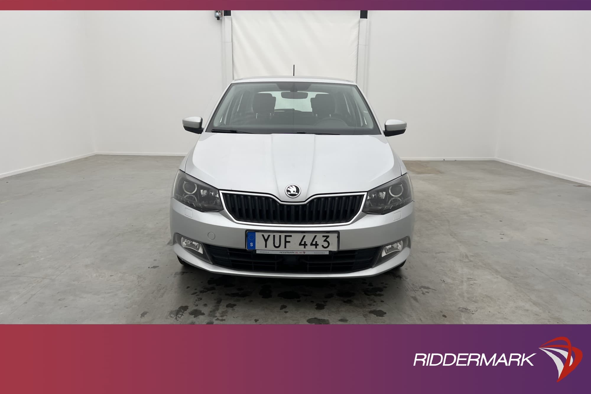Skoda Fabia 1.0 TSI 110hk Sensorer CarPlay Keyless BT