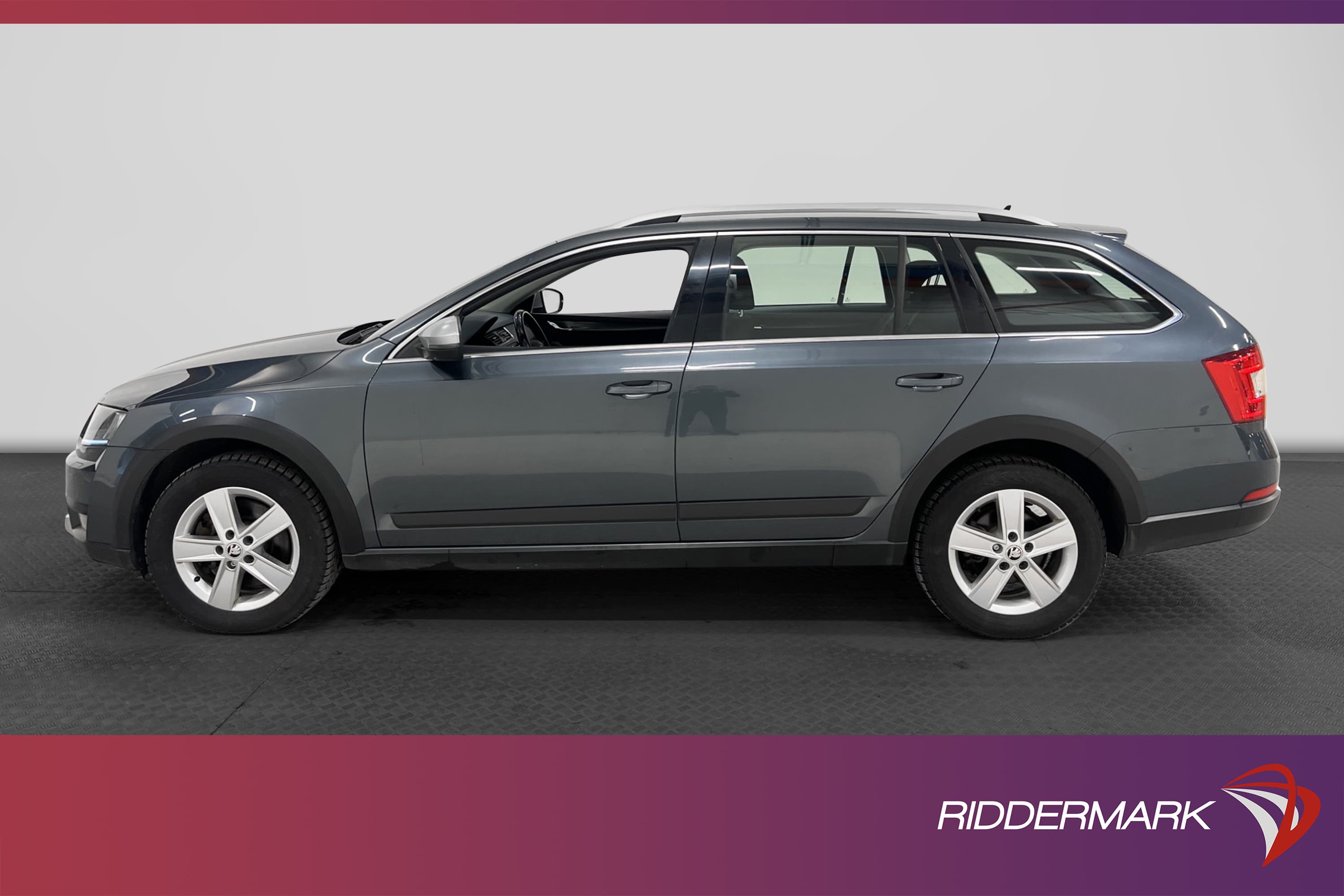 Skoda Octavia Scout 184hk 4x4 D-värm Drag Adaptiv