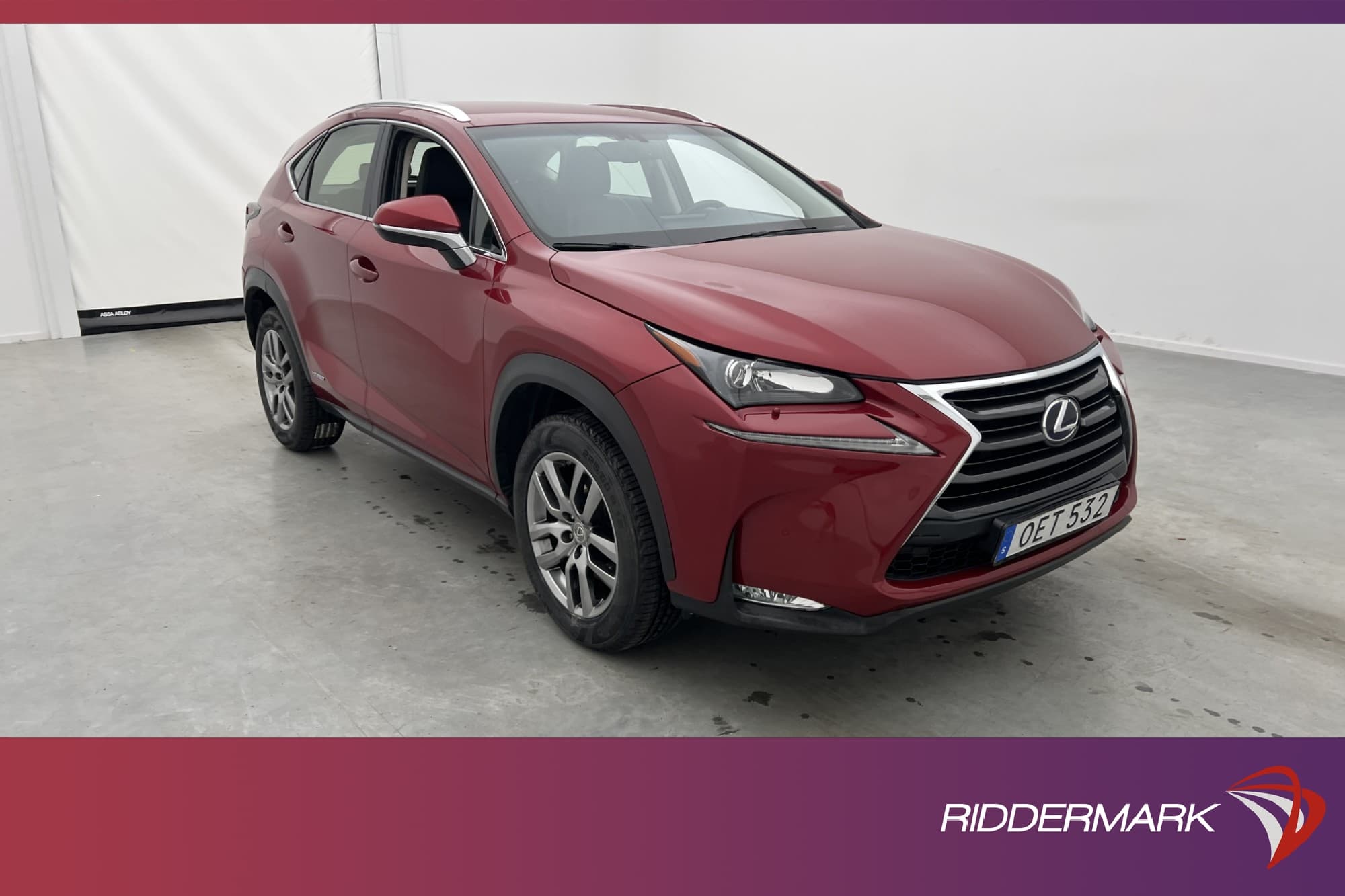 Lexus NX 300h AWD 197hk