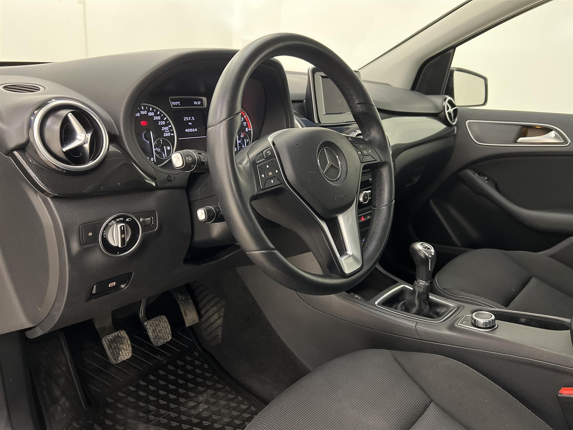 Mercedes-Benz  B 180  122hk Navigator Låg Skatt 0,47L/mil