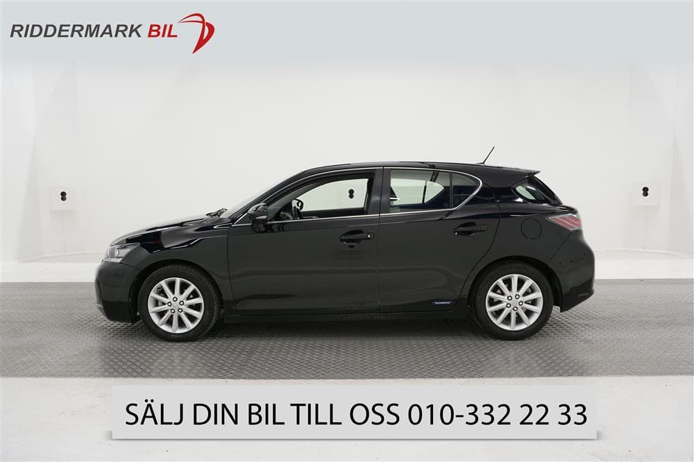 Lexus CT 200h 1.8 CVT 136hk