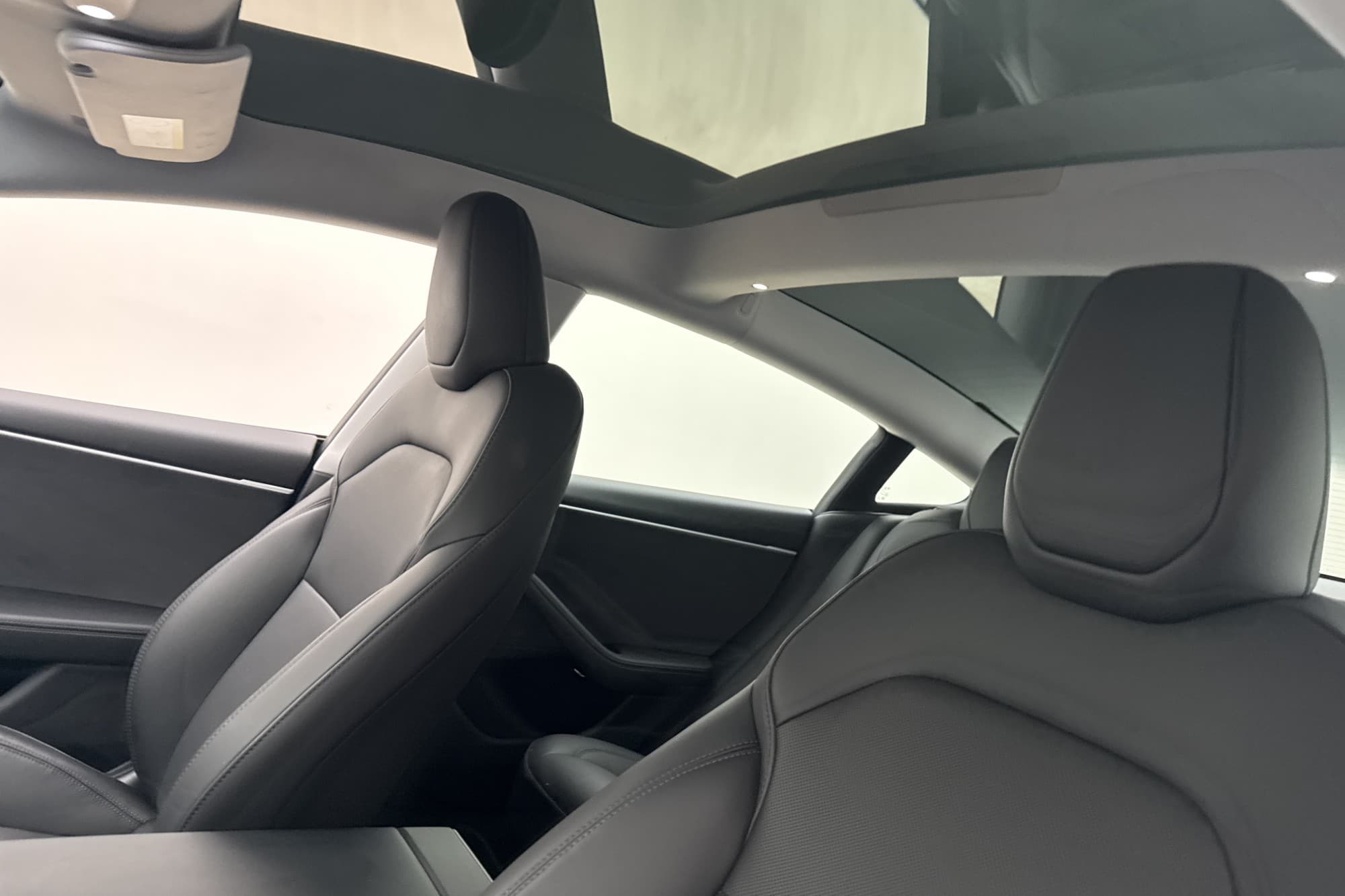Tesla Model 3 Long Range AWD Svensksåld AP Rattvärme MOMS