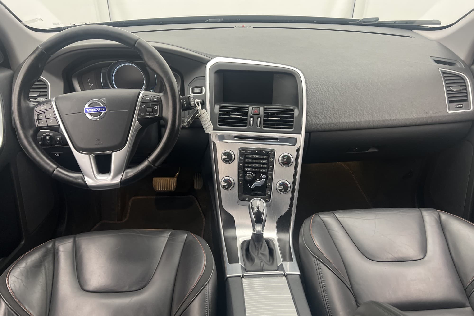 Volvo XC60 D4 AWD Ocean Race VOC Värm Navi Skinn Sensorer
