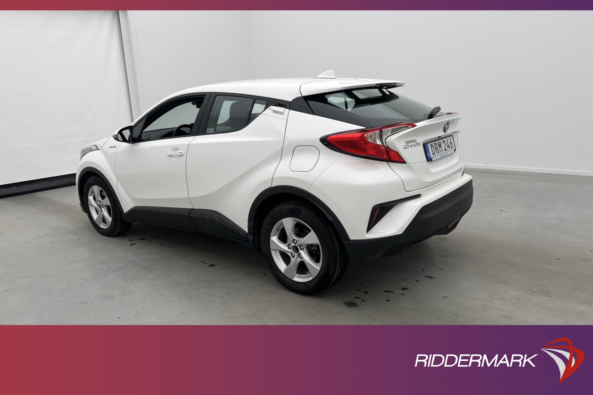 Toyota C-HR 1.8 HSD 122hk