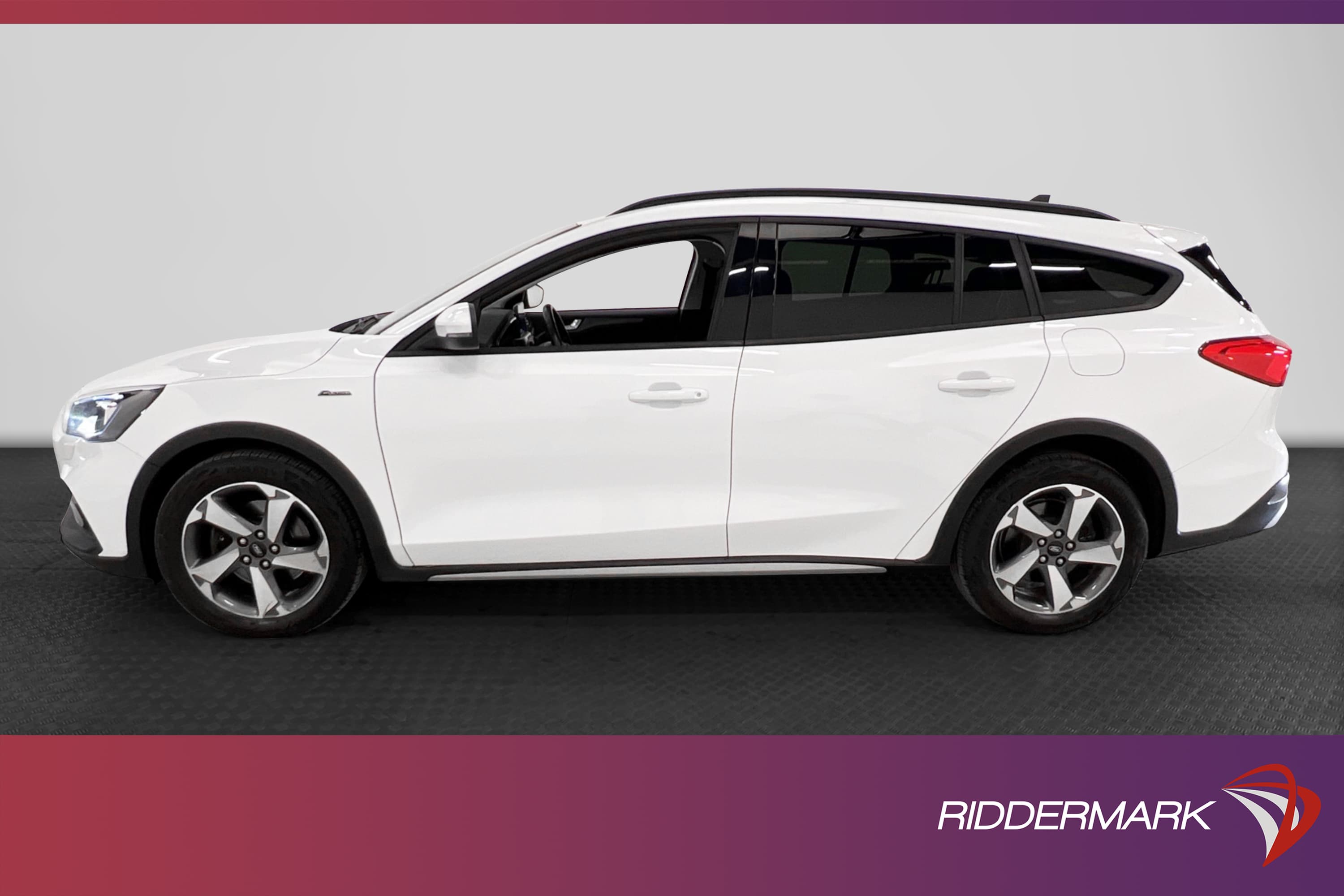 Ford Focus Active 1.0 125hk EcoBoost B-Kamera Navi Keyless