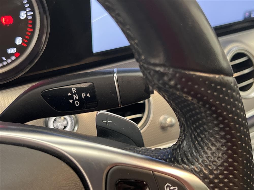 Mercedes-Benz E 220d 194hk AMG Pano Burmester B-Kam GPS Draginteriör