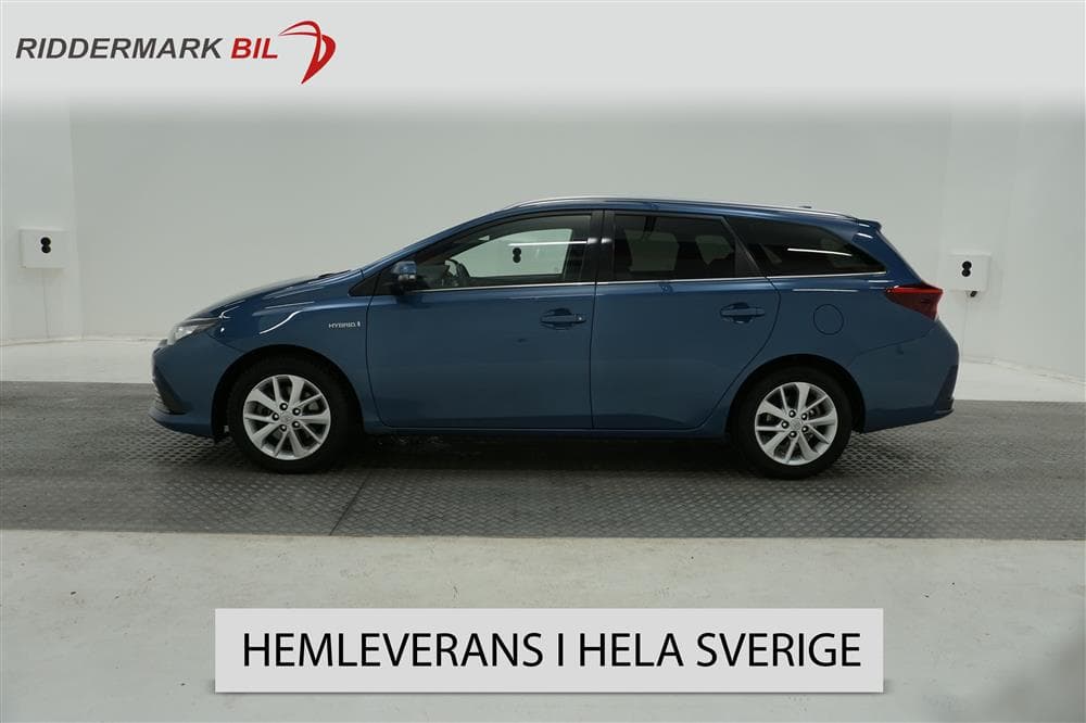 Toyota Auris 1.8 HSD Touring Sports 136hk