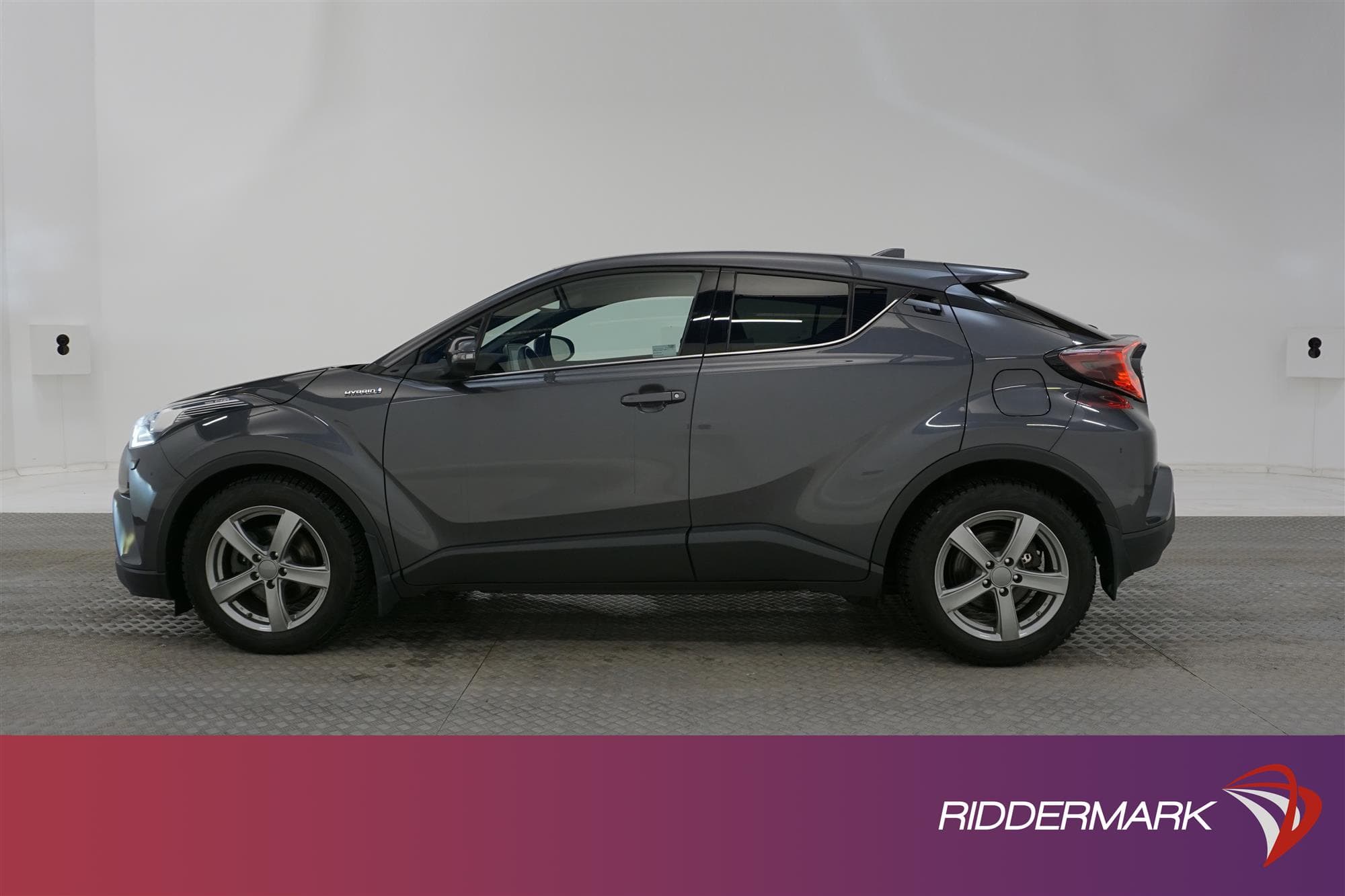 Toyota C-HR Hybrid CVT 122hk Executive JBL Skinn B-Kamera