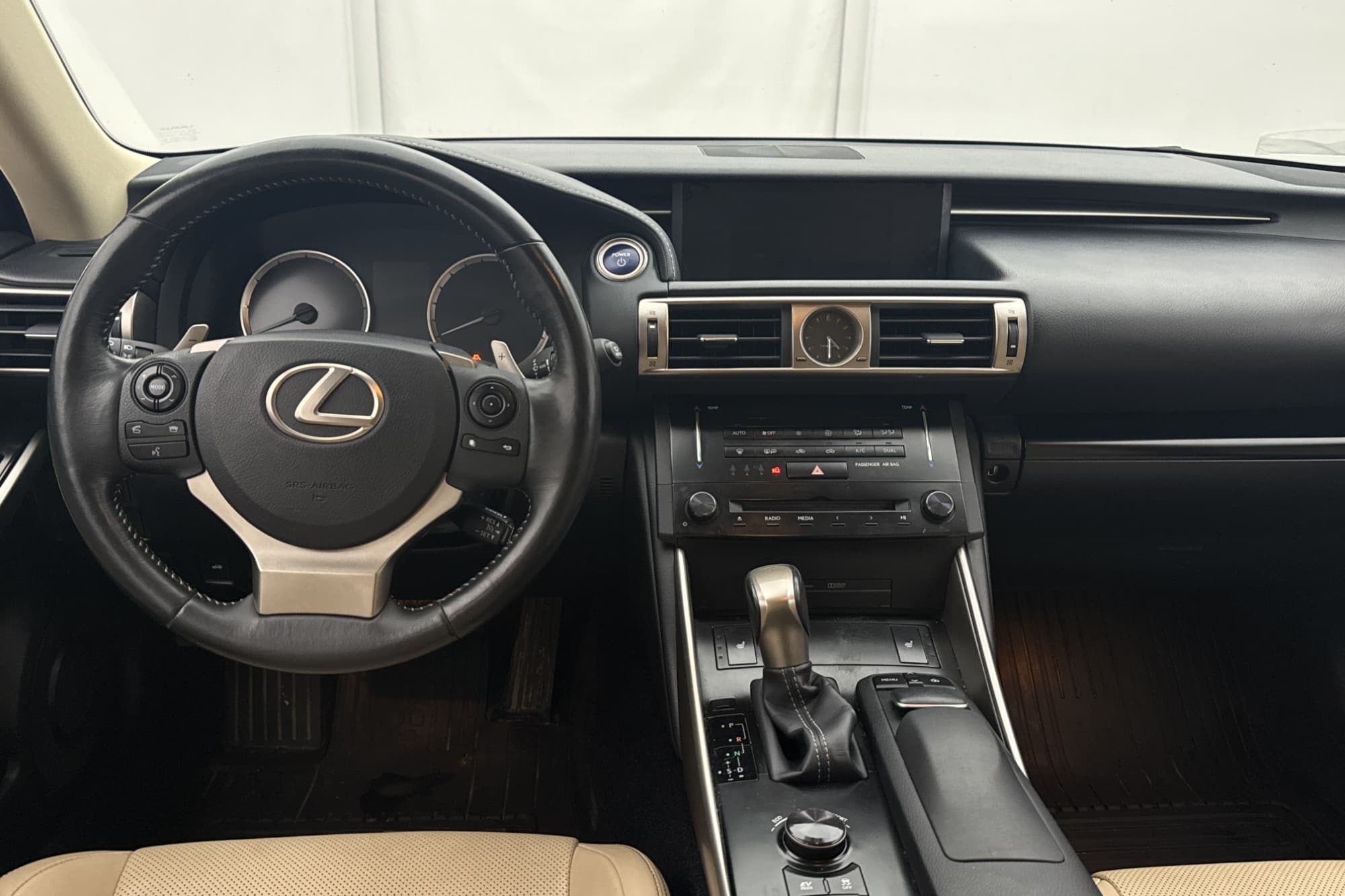 Lexus IS 300h 2.5 CVT 223hk Executive Navi Kamera Skinn