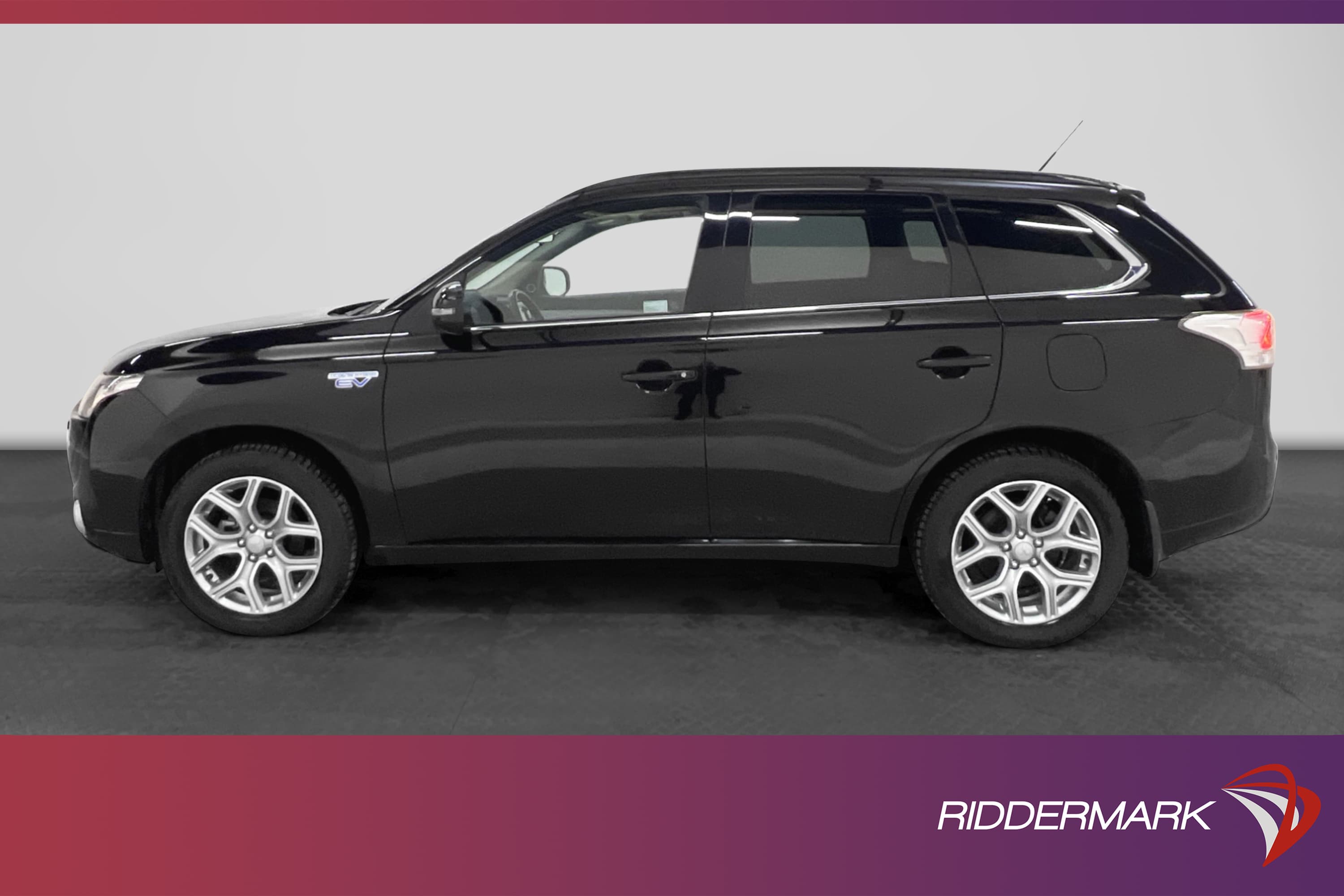 Mitsubishi Outlander P-HEV 4WD 203hk