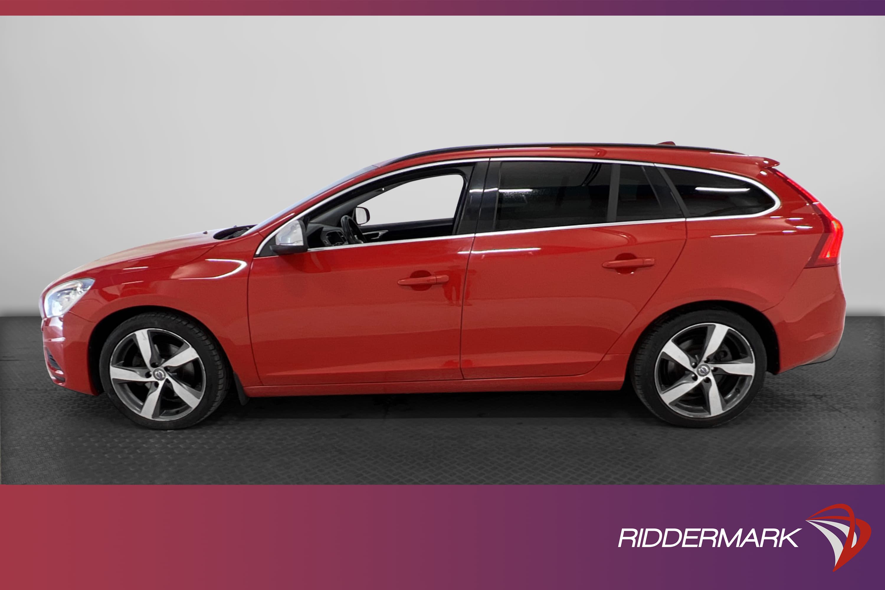 Volvo V60 T3 R-Design