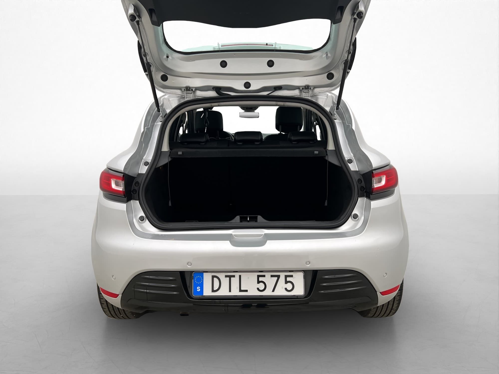 Renault Clio 0.9 TCe 90hk Intens Navi Halvskinn Bluetooth