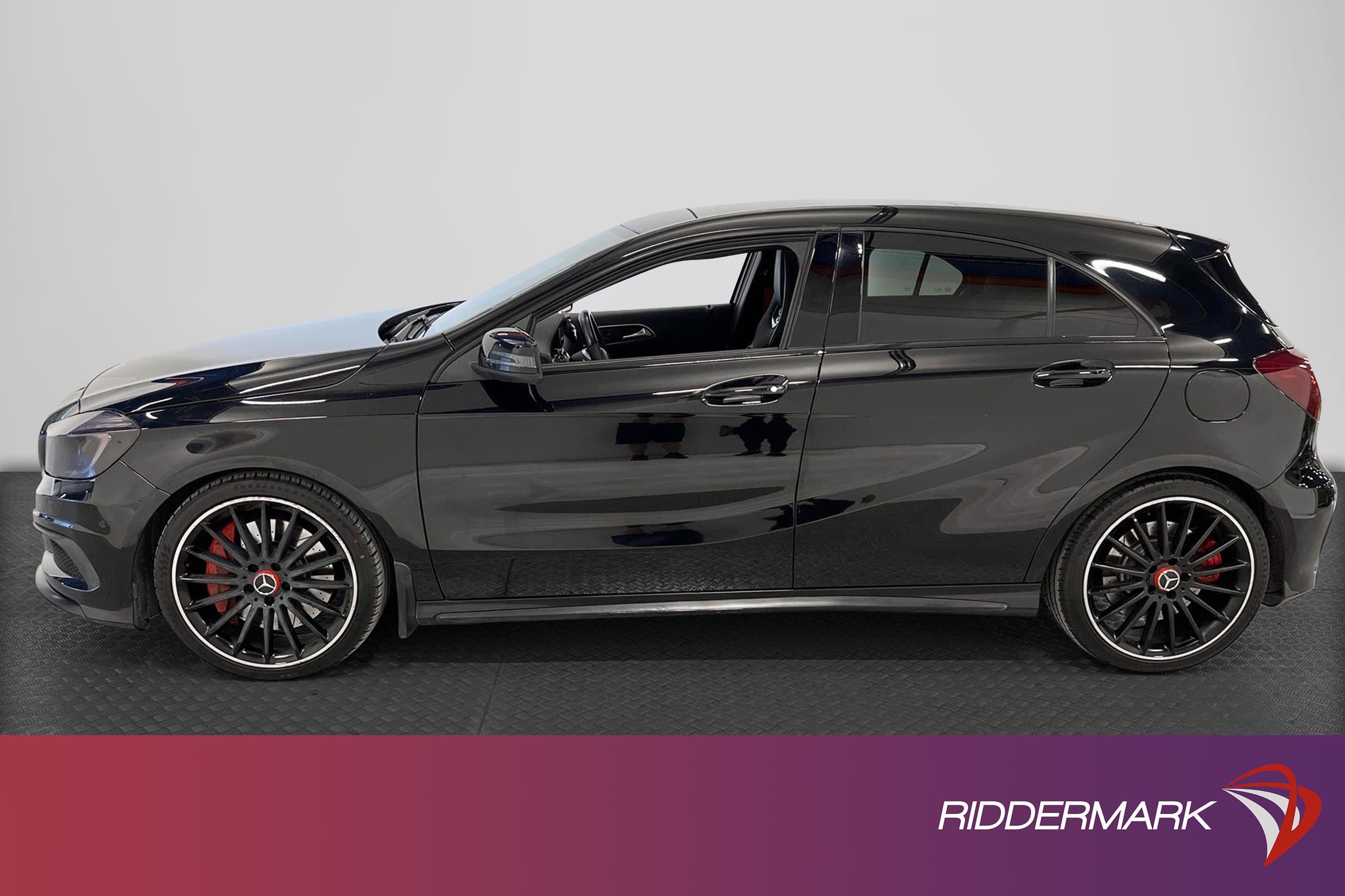 Mercedes-Benz A 45 AMG 4M 360hk Pano Navi Skinn H/K Recaro