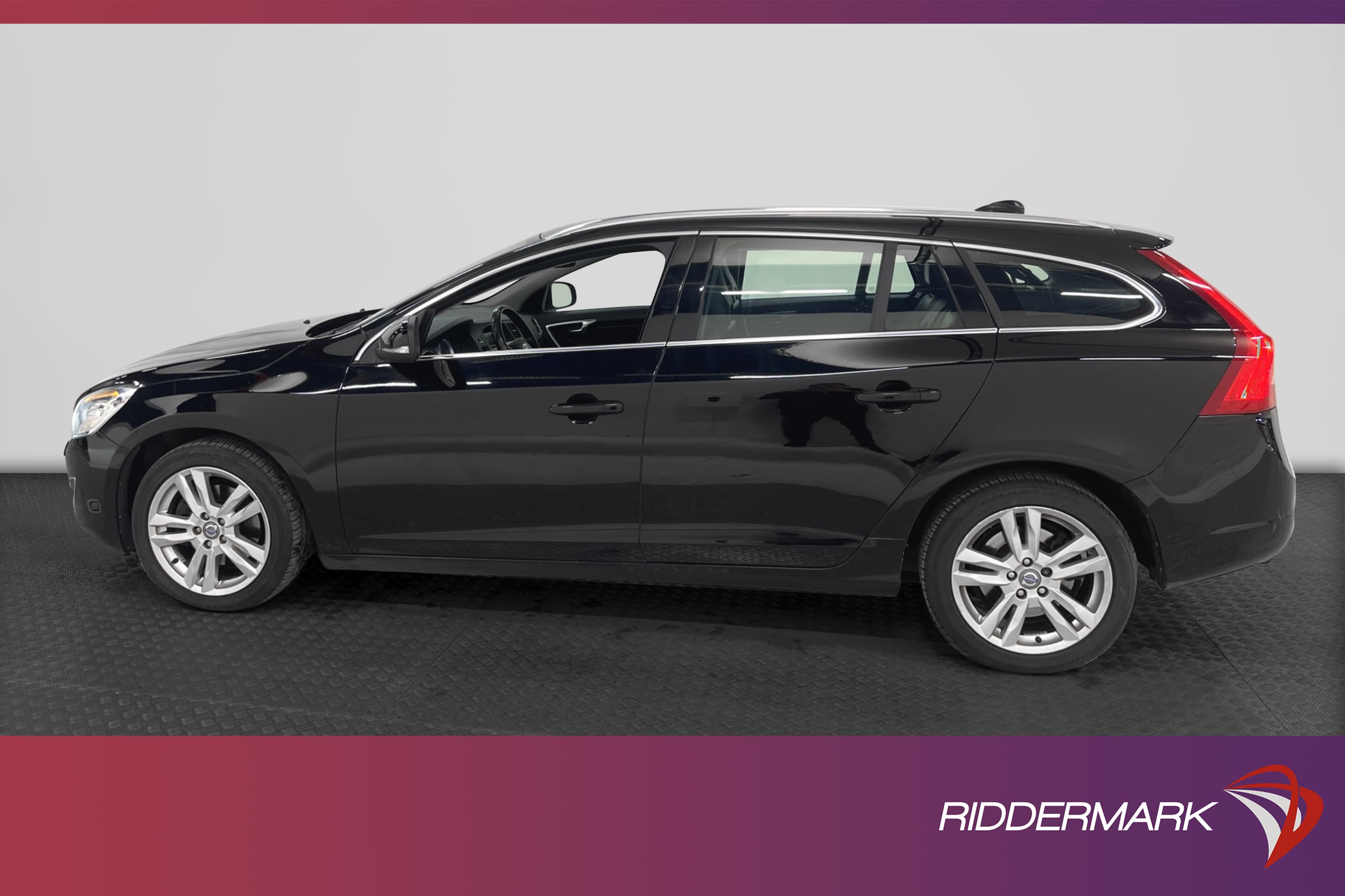 Volvo V60 T4F 180hk Summum