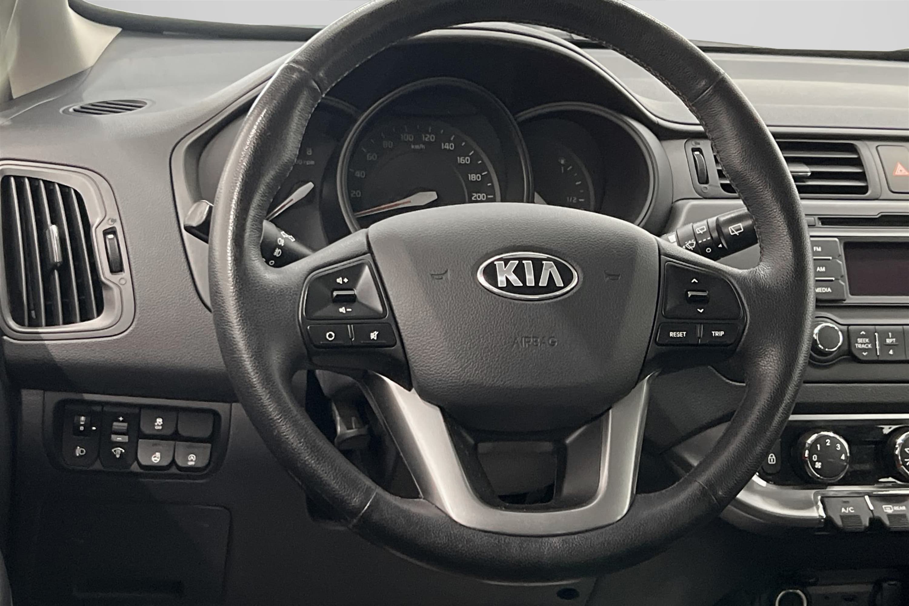 Kia Rio 5-dörrar 1.2 CVVT 86hk GLS Rattvärme Välserv En-Bruk