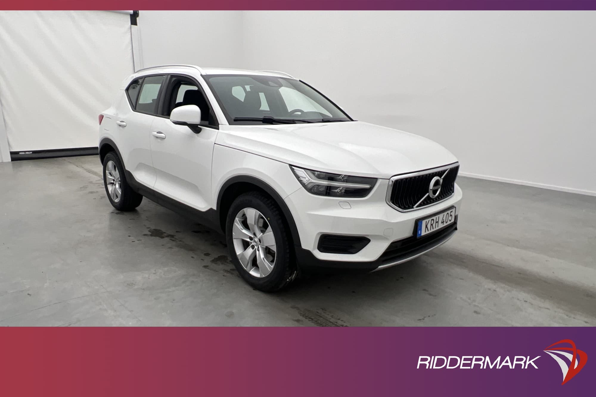 Volvo XC40 T4 Momentum VOC Värm Navi B-Kamera Rattvärme
