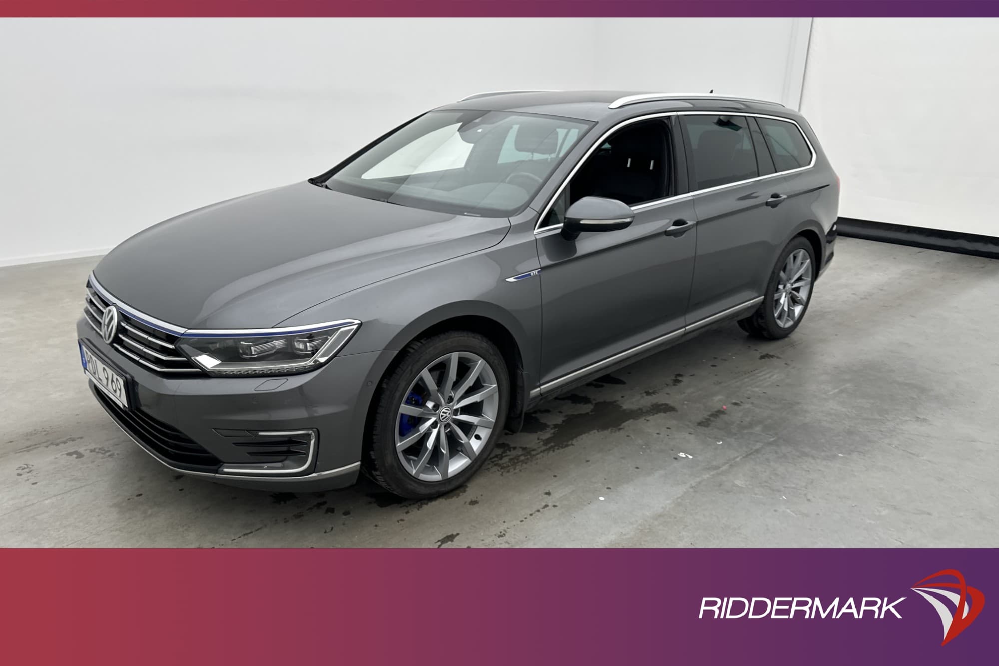 Volkswagen Passat GTE 218hk