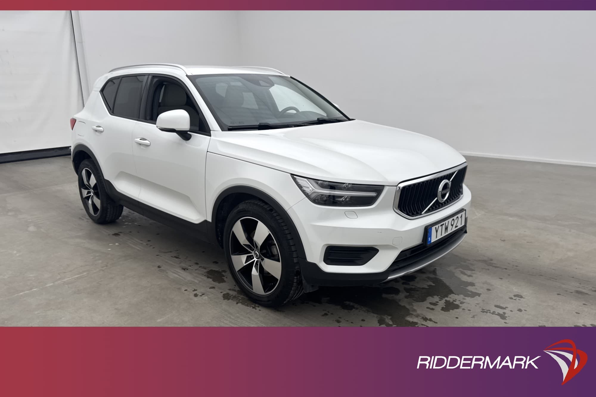 Volvo XC40 D3 AWD 150hk Momentum VOC Värmare Halvskinn