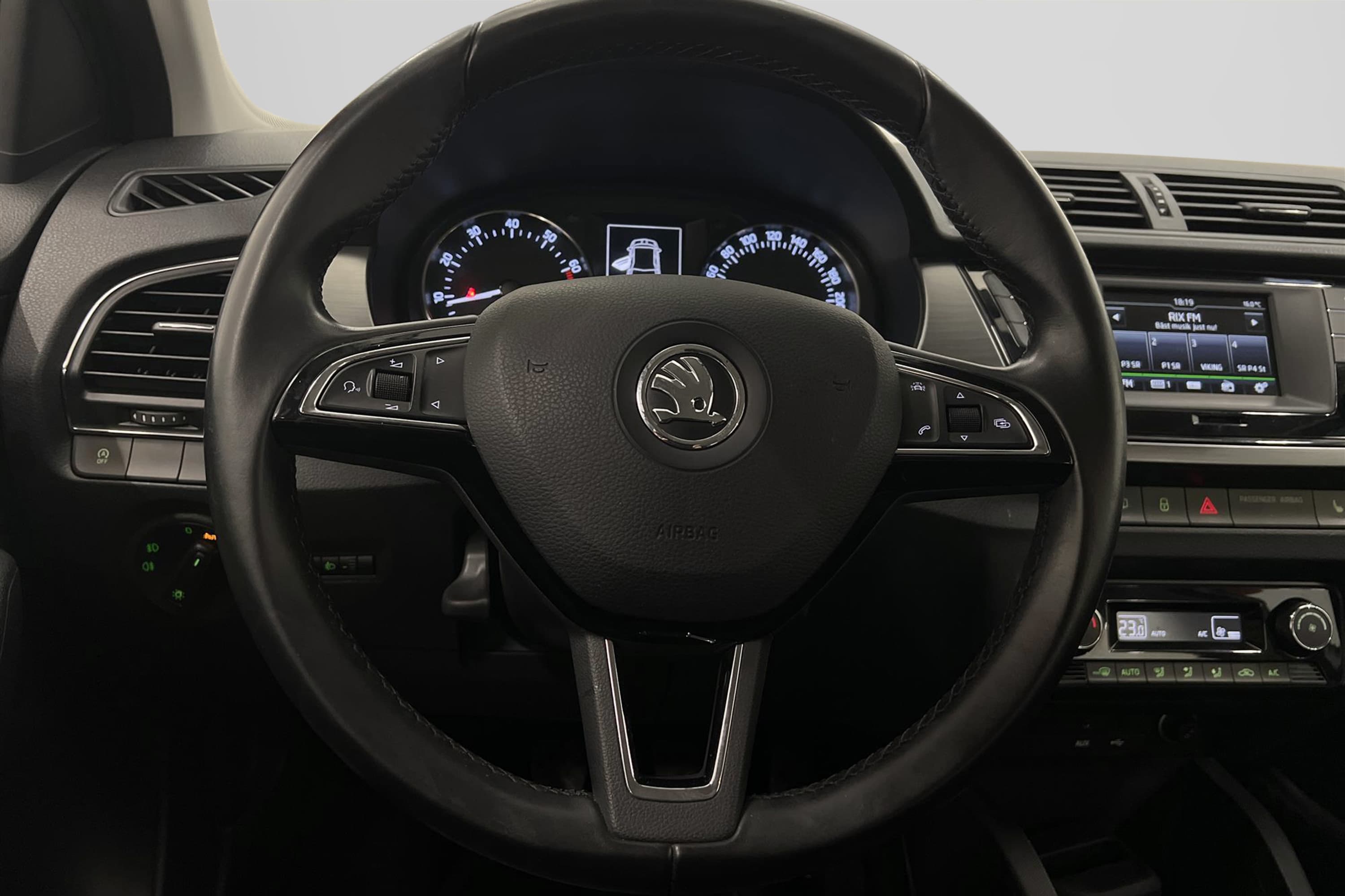 Skoda Fabia 1.2 TSI 90hk Låg Skatt P-Sensor  0,40L/mil