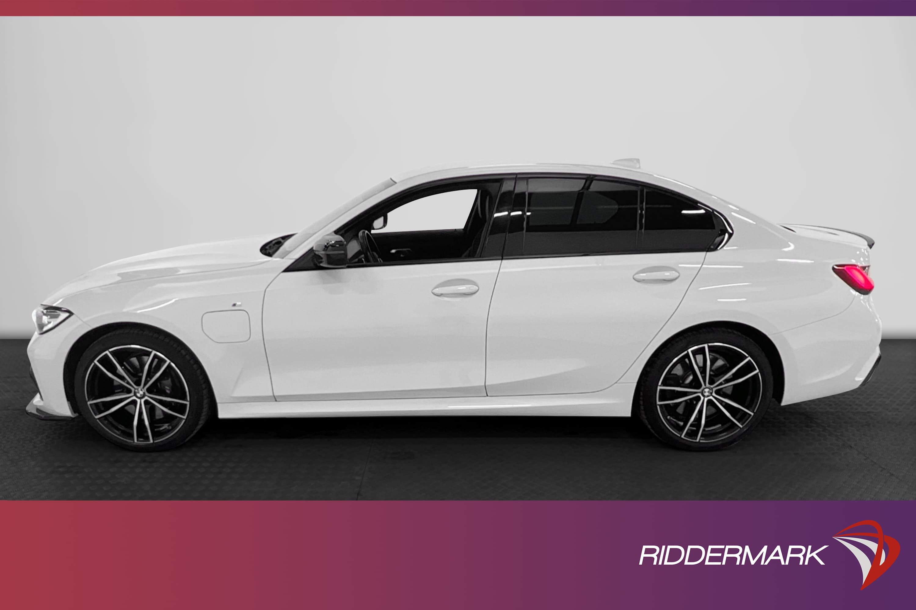 BMW 330e Sedan 292hk