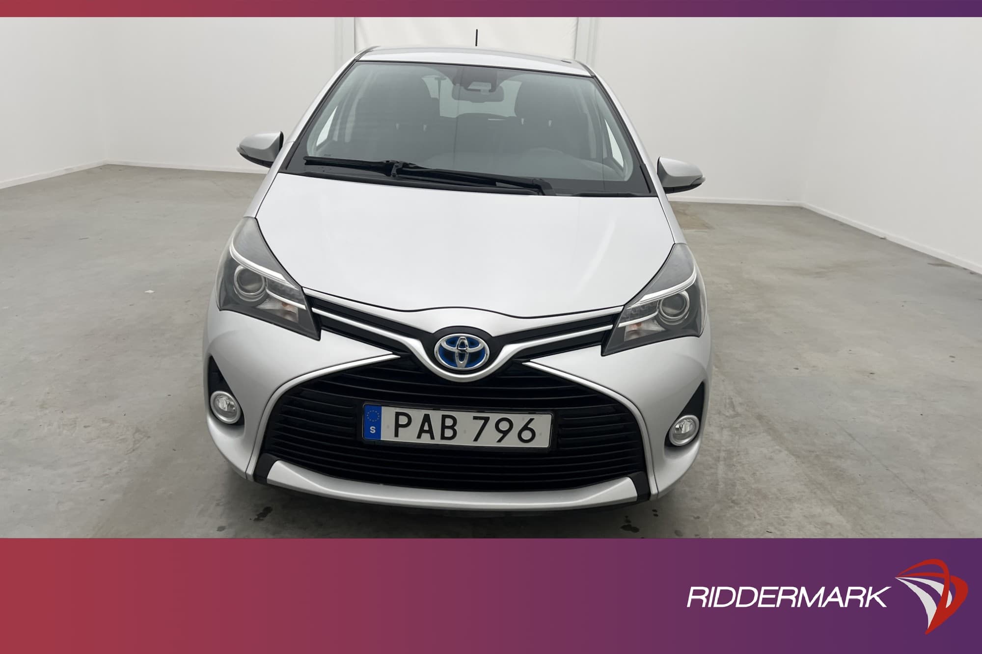 Toyota Yaris Hybrid 101hk