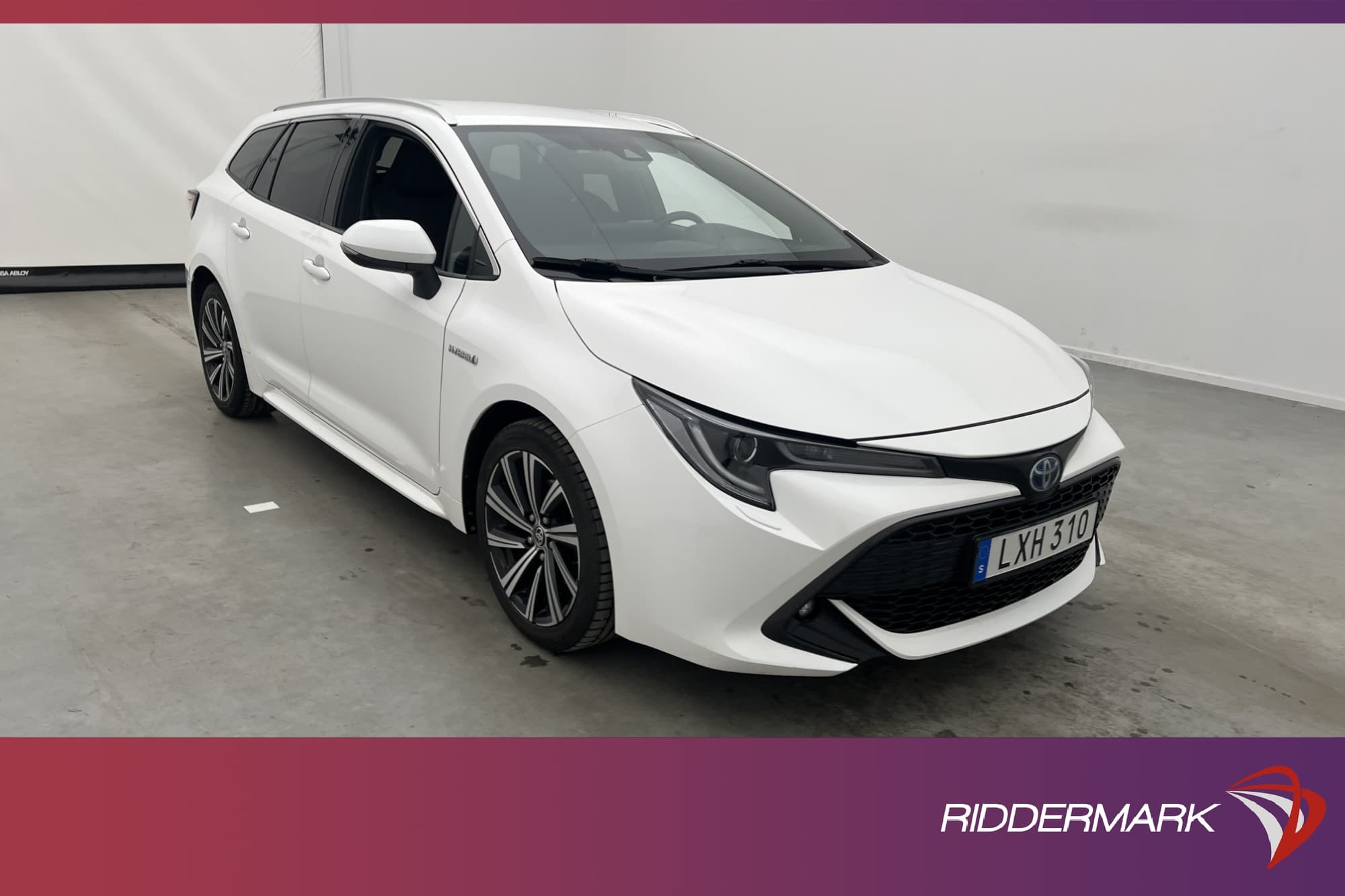 Toyota Corolla Touring Hybrid 184hk