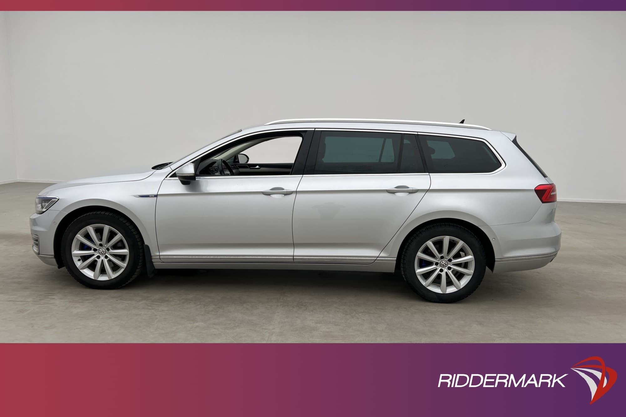 Volkswagen Passat GTE 218hk