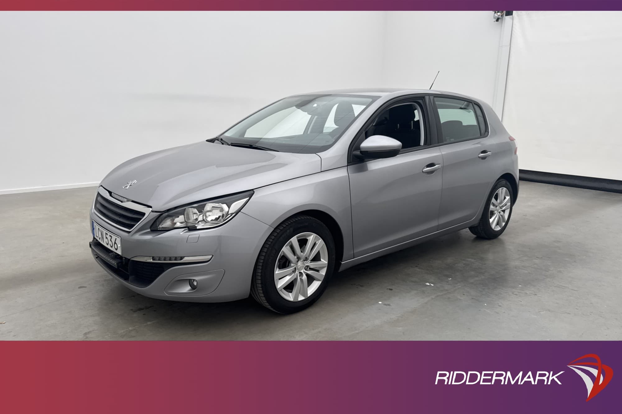 Peugeot 308 1.2 e-THP 130hk