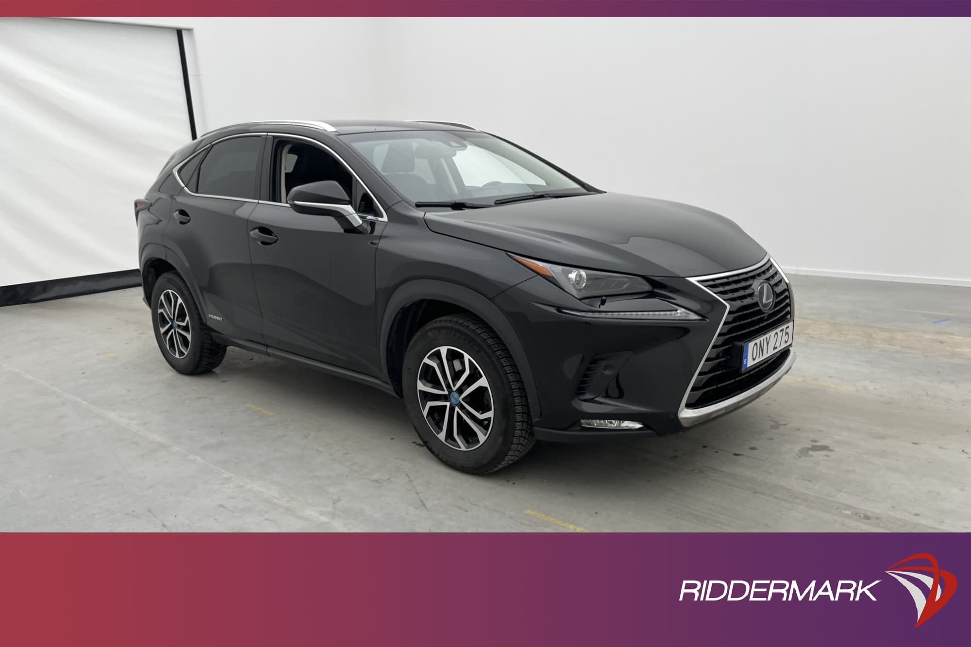 Lexus NX 300h AWD 197hk