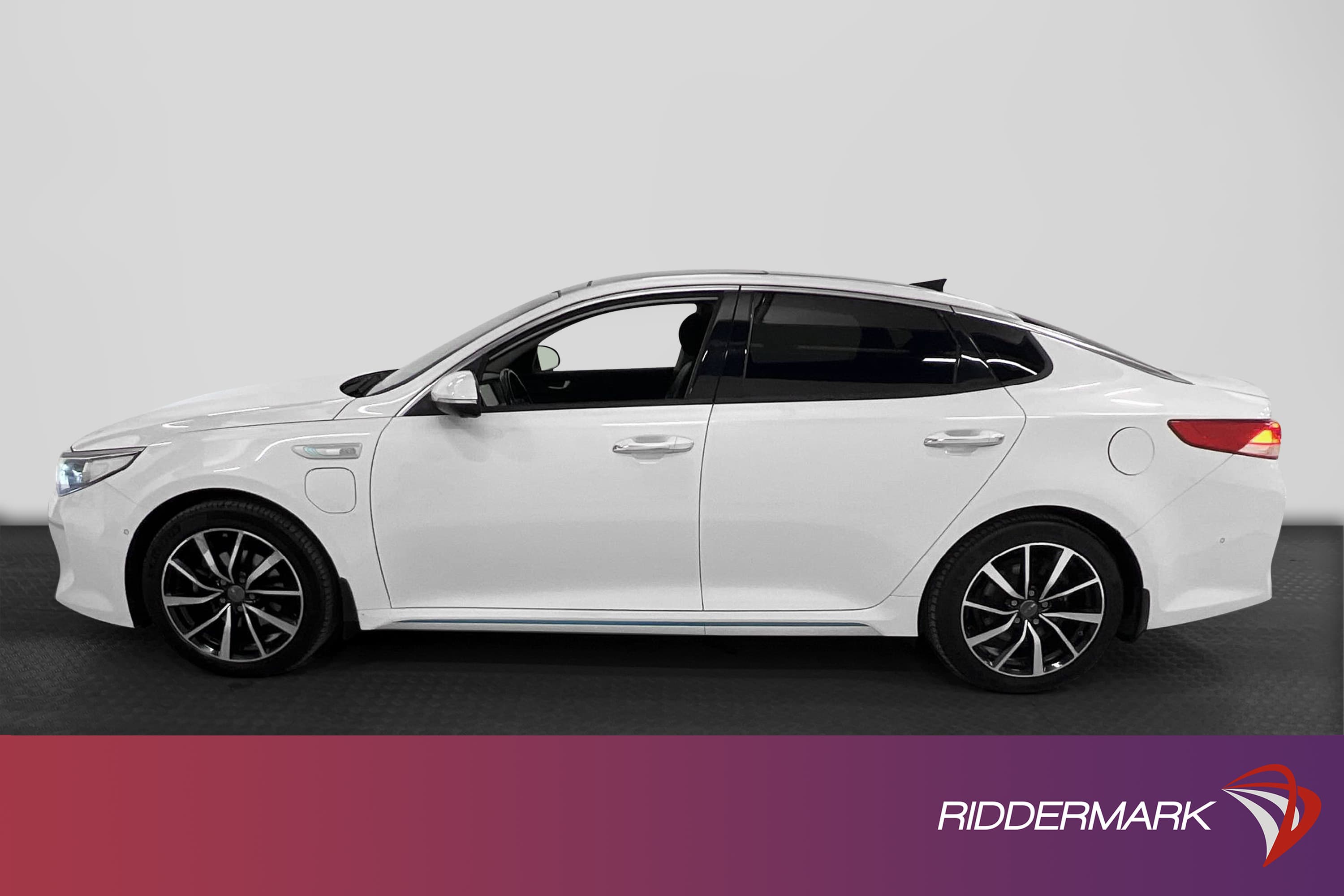 Kia Optima Plug-in 205hk