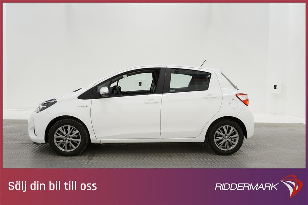 Toyota Yaris 1.5 Hybrid 101hk B-Kam Lane Assist Låg Skatt 