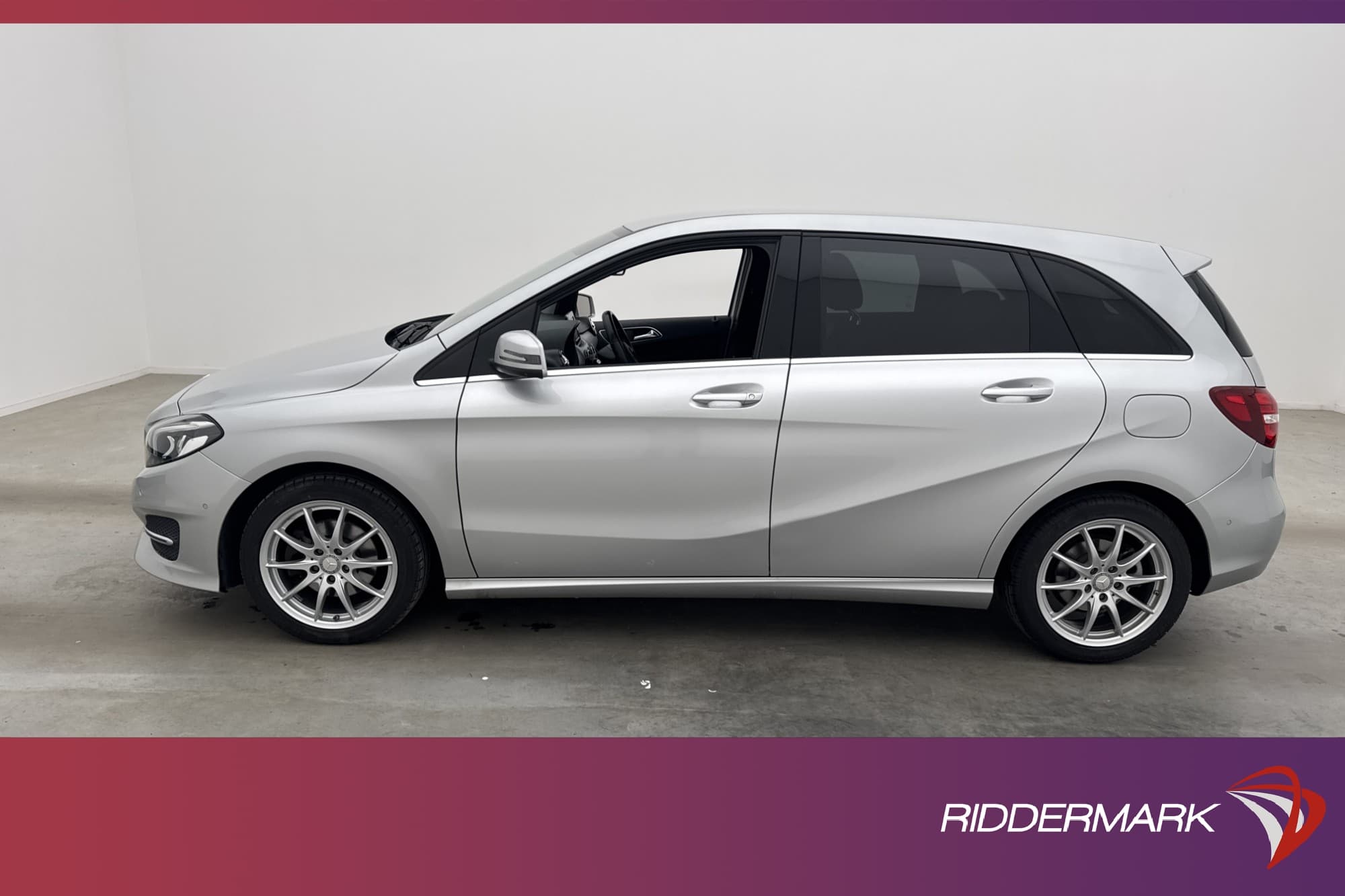Mercedes-Benz B 180 122hk