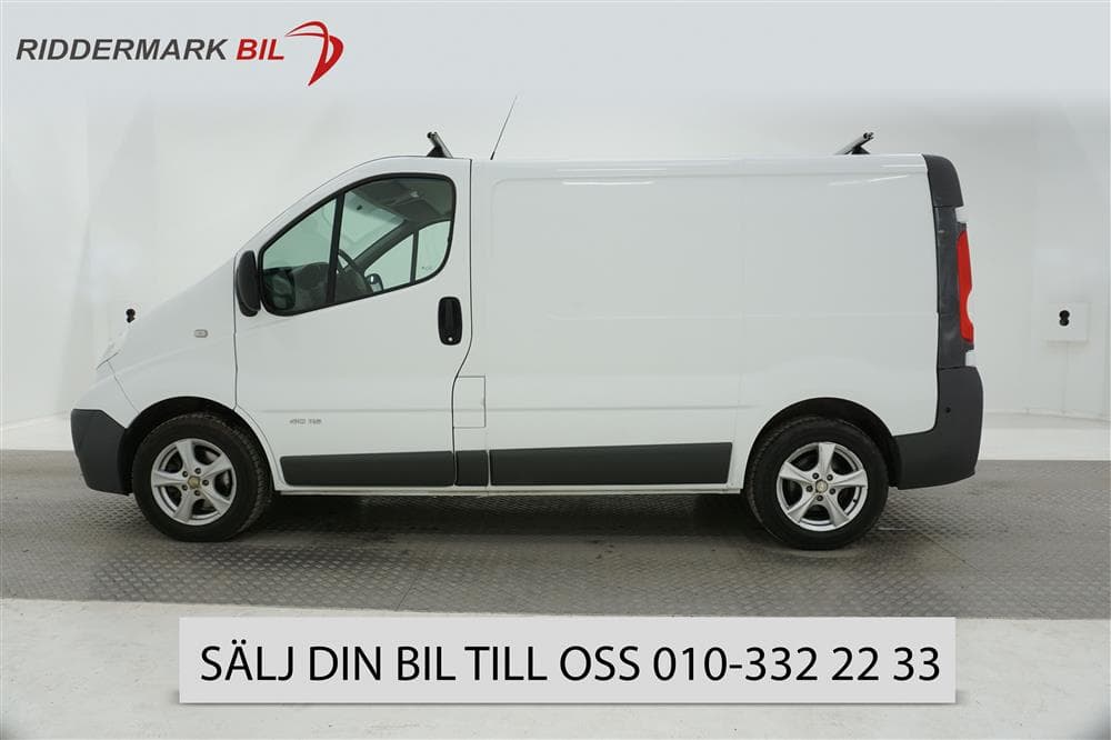 Nissan Primastar 2.0 dCi 114hk Drag Inredning
