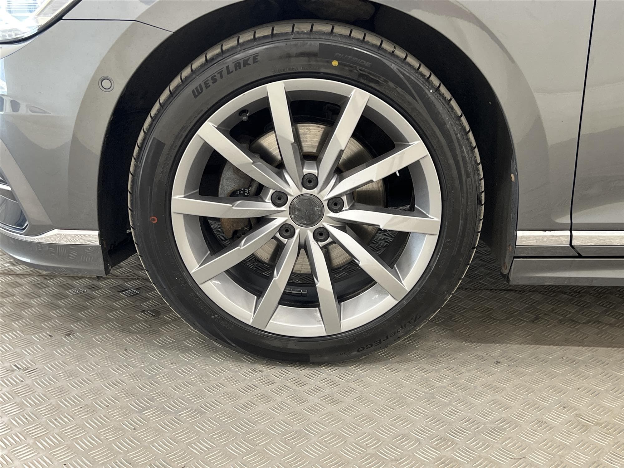 Volkswagen Passat 2.0 TDI 4M 190hk R Line B-Kamera  D-Värm