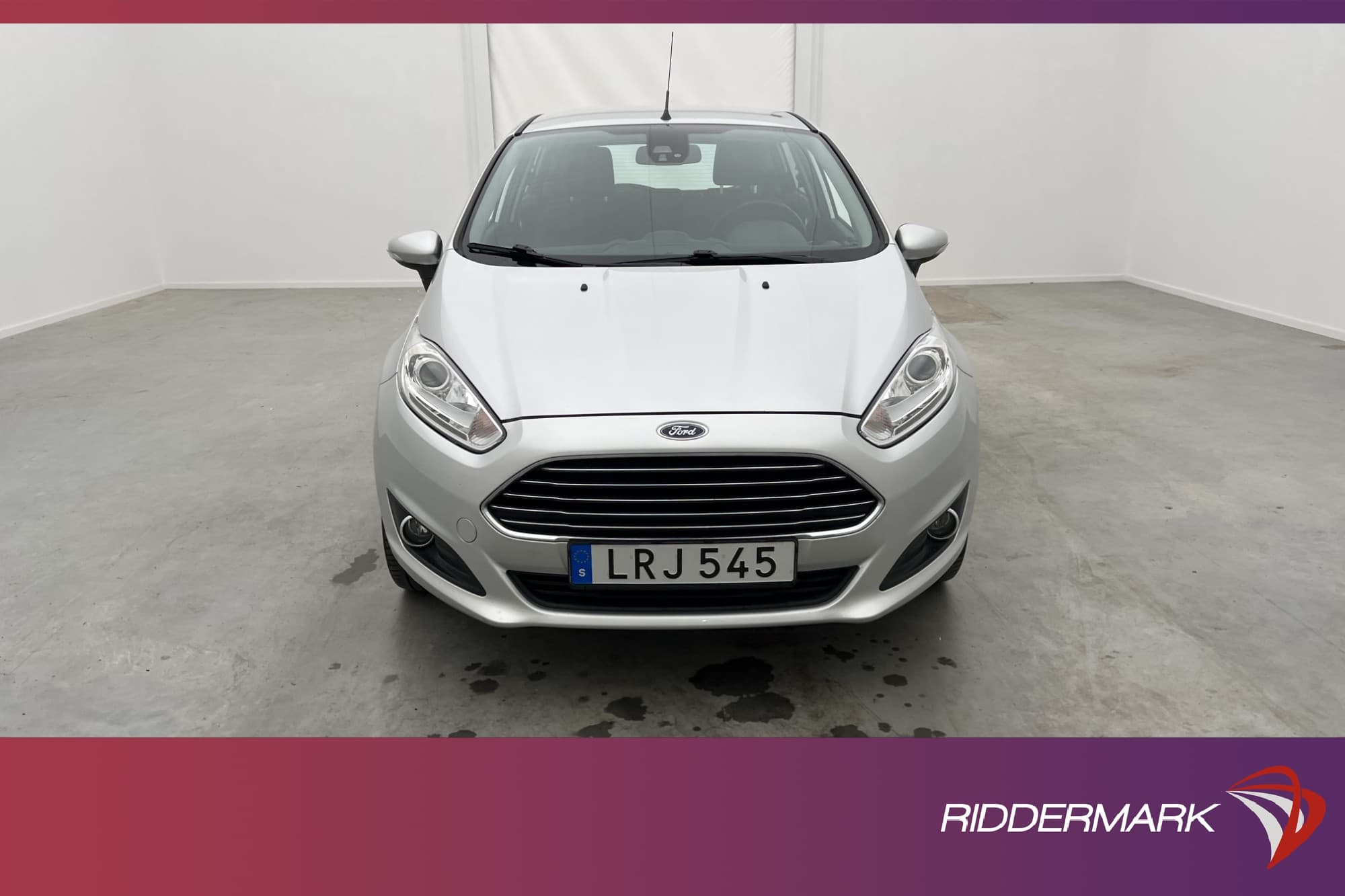 Ford Fiesta  80hk Titanium Farthållare 0,46l/mil Låg-Skatt