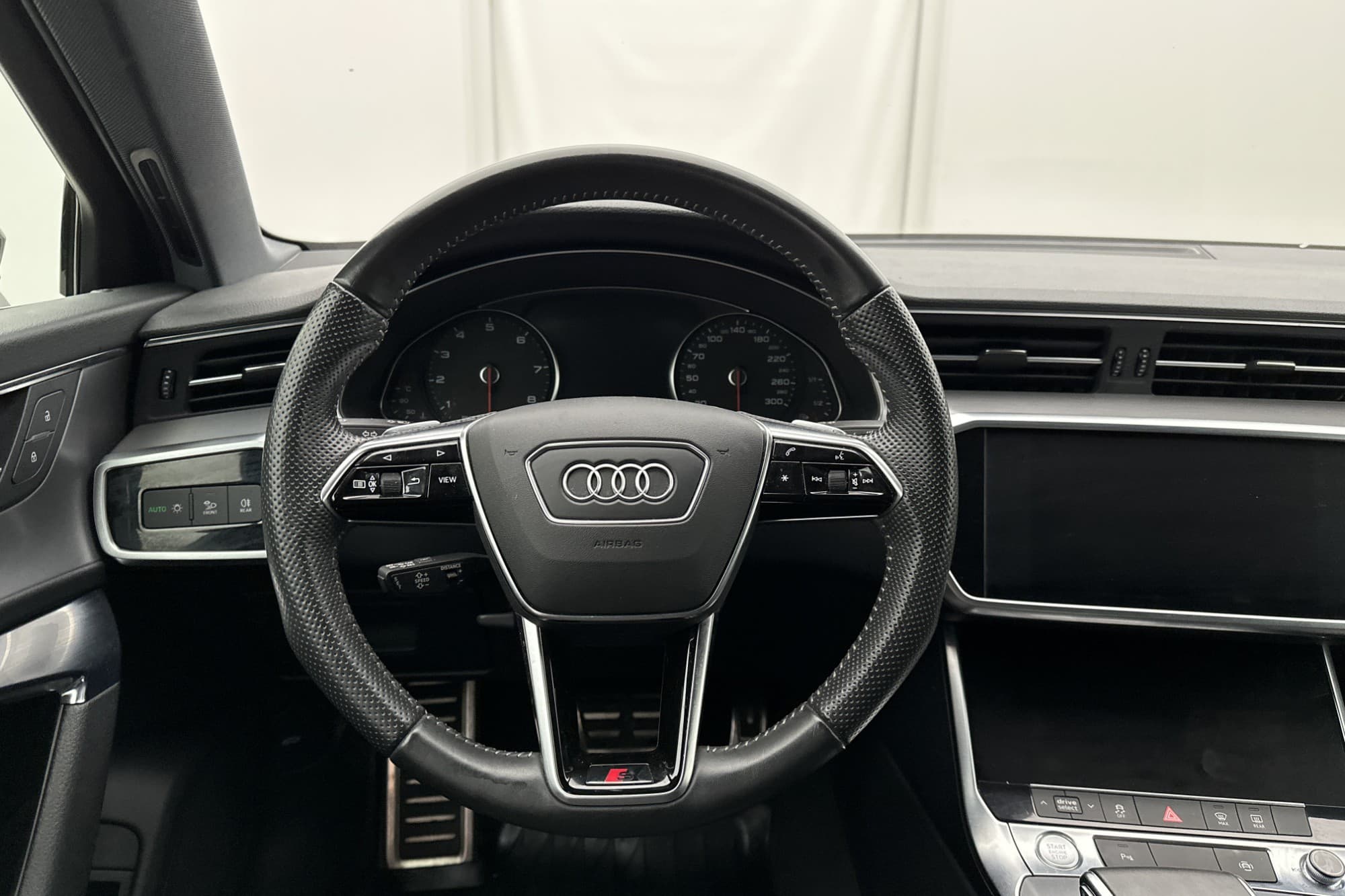 Audi A6 Sedan 45 TFSI Q S-Line Navi P-Sensorer Adaptiv-fart