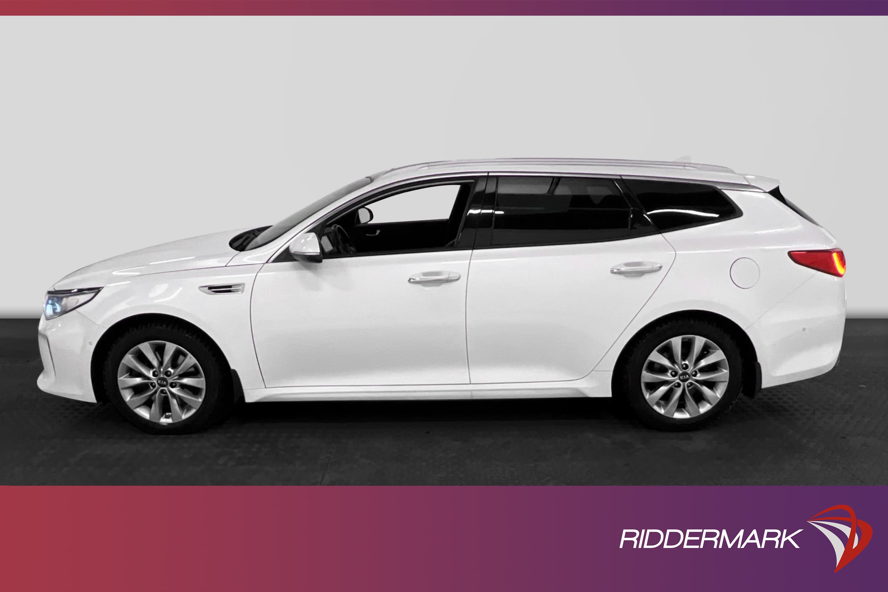 Kia Optima Sport Wagon 1.7 141hk