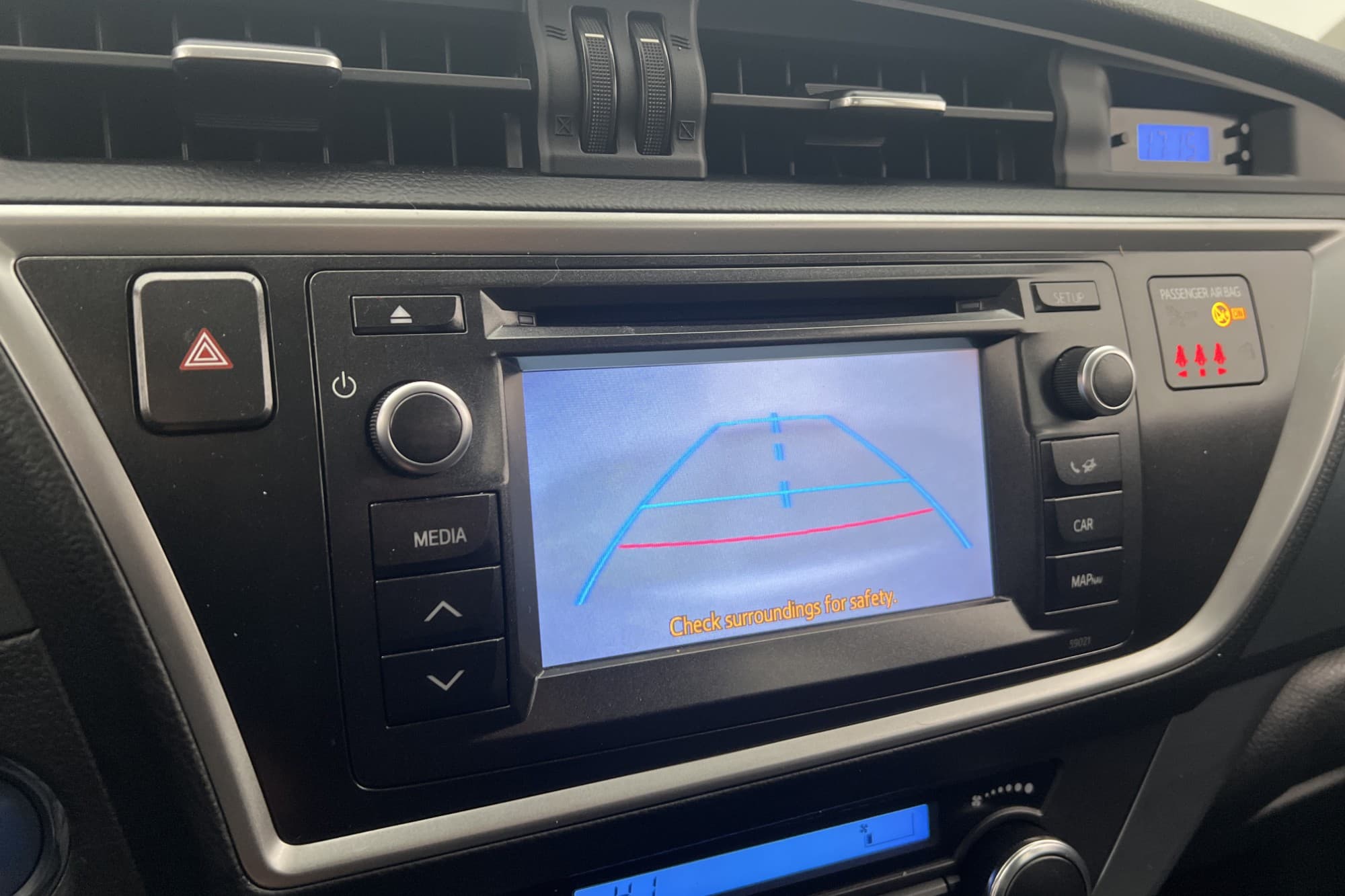 Toyota Auris Hybrid 136hk Active M&K-Värmare Kamera Keyless
