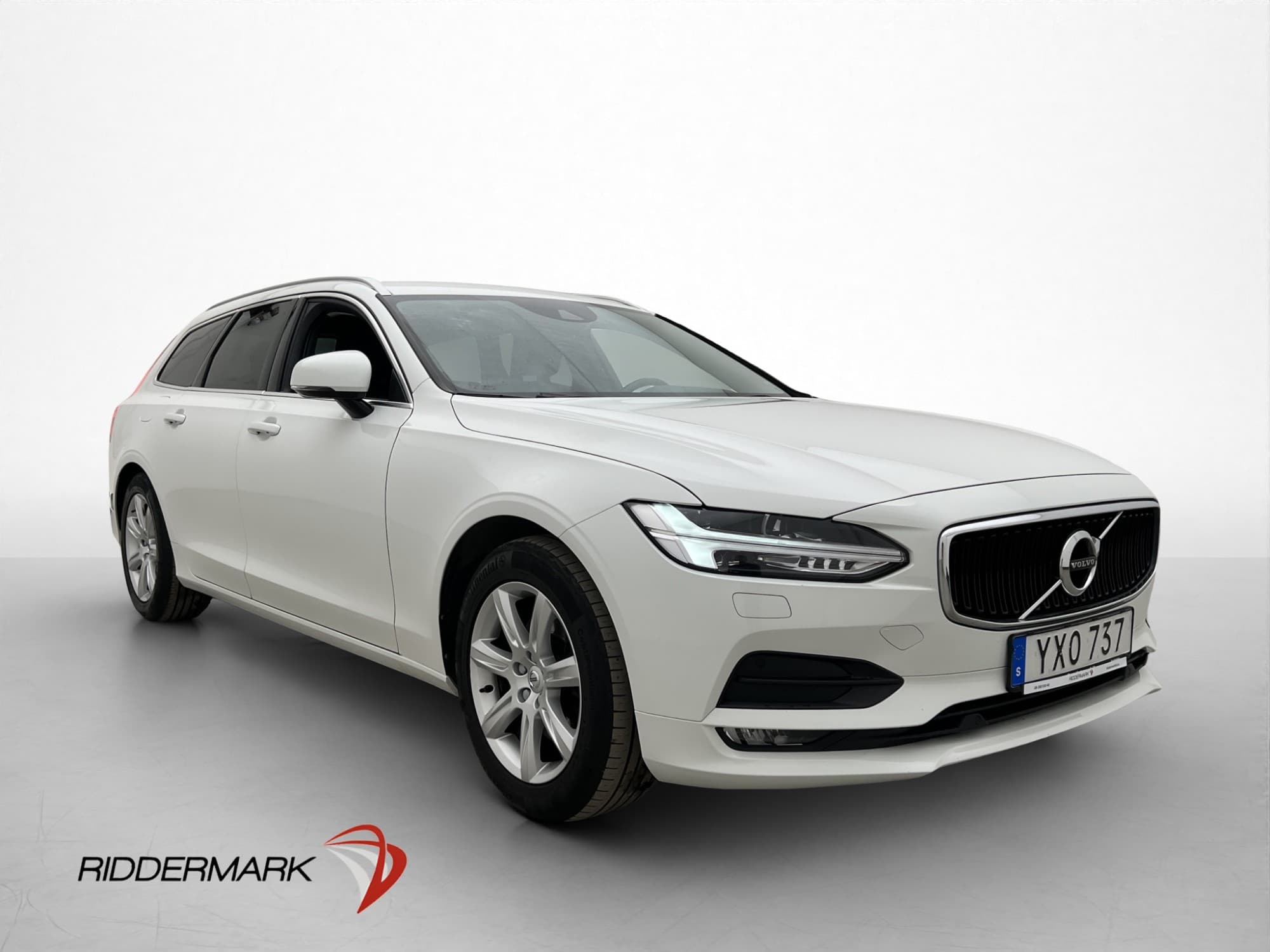 Volvo V90 D4 Momentum Värmare VoC Rattvärme Dragkrok 190hk