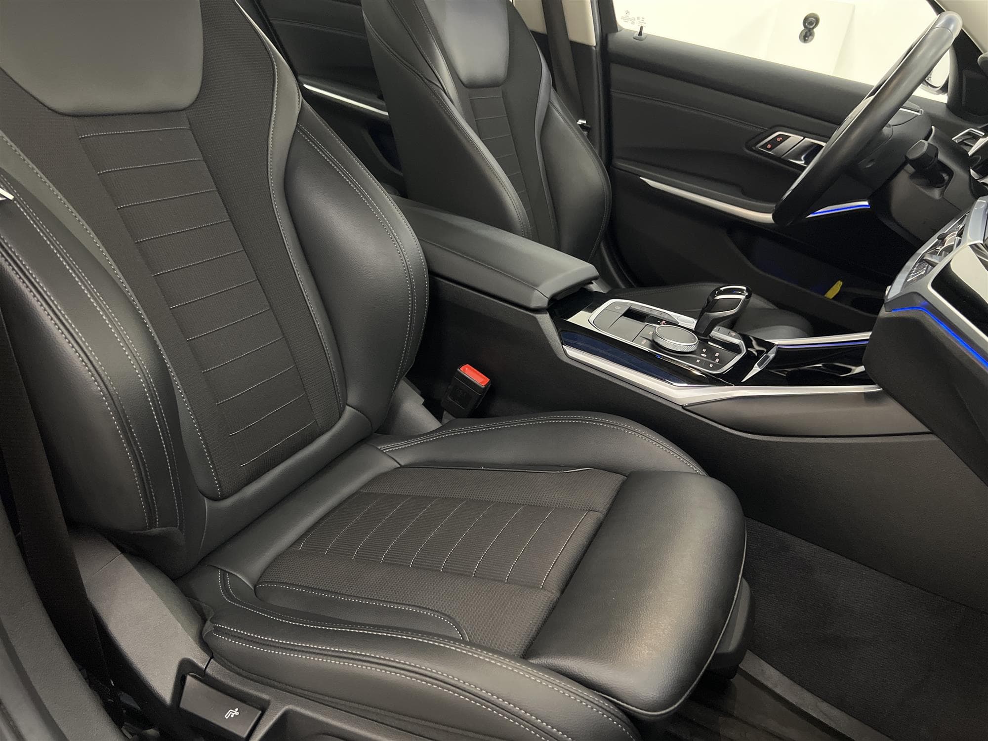 BMW 320d xDrive Sedan 190hk Sport line HiFi 0,45L/mil