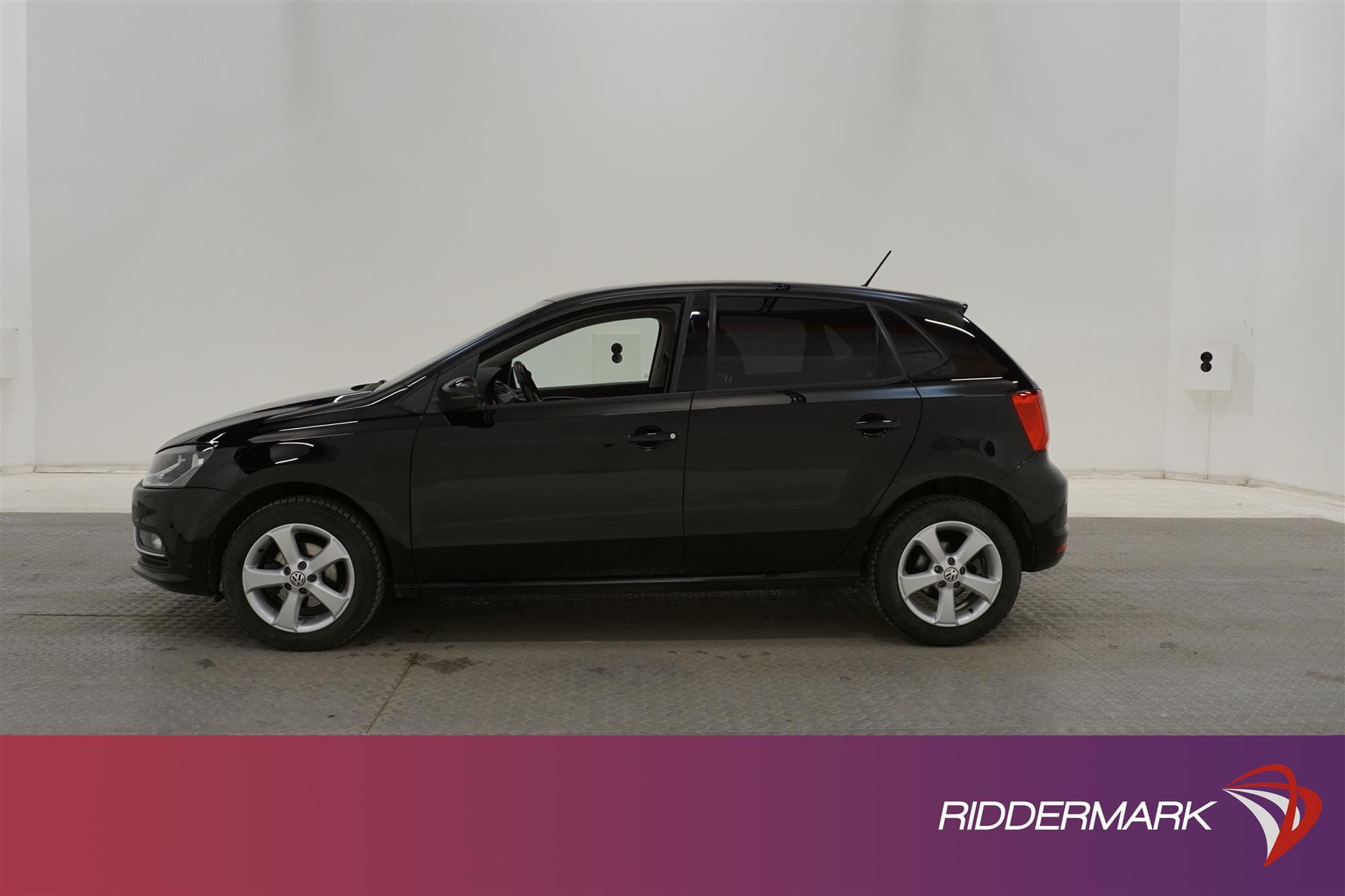 Volkswagen Polo 1.2 TSI 90hk Premium Automat Lågamil 2-ÄGARE