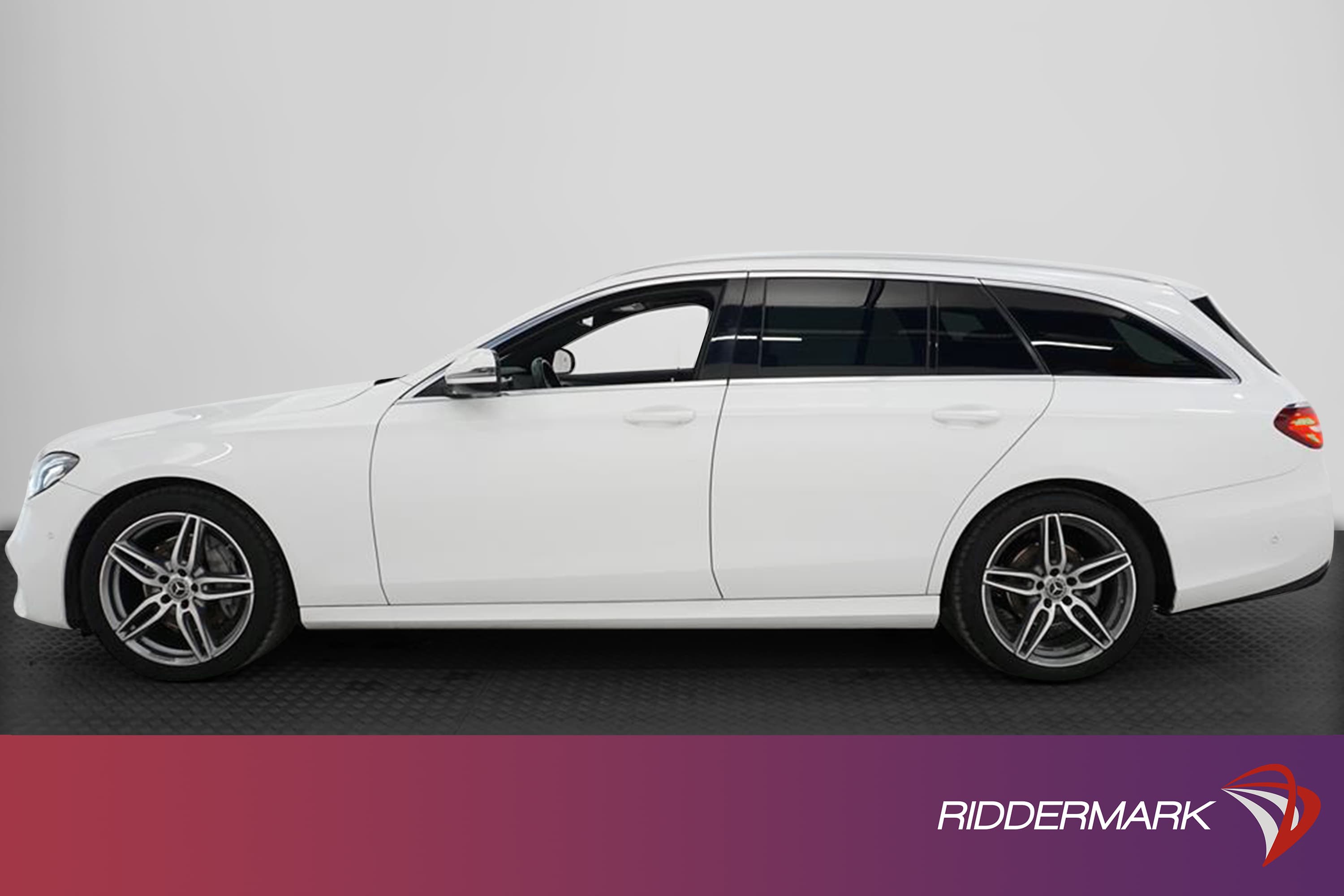 Mercedes-Benz E 220d 4M 194hk AMG Pano Värmare Kamera Drag