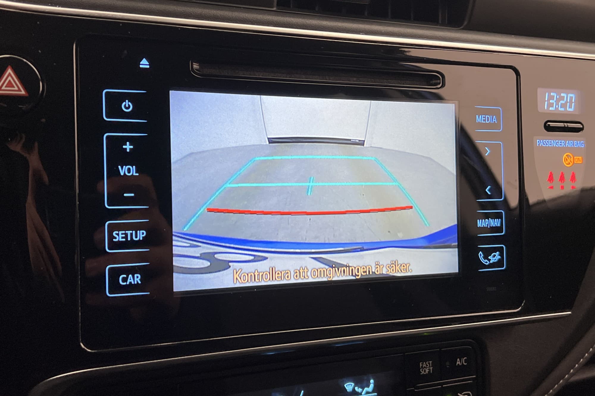 Toyota Auris Touring Sports Hybrid Selection M&K-Värm Kamera