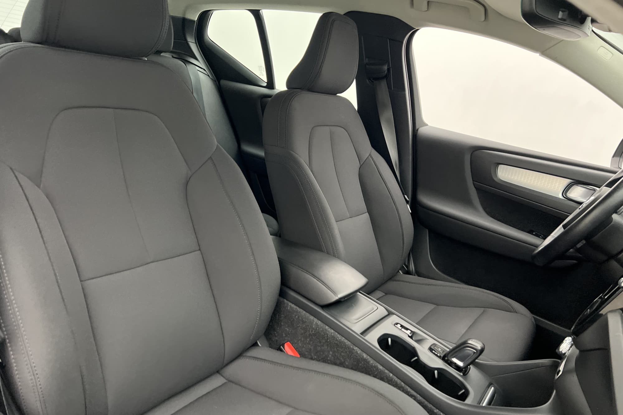 Volvo XC40 B4 Advanced VOC Värmare Kamera Rattvärme Keyless