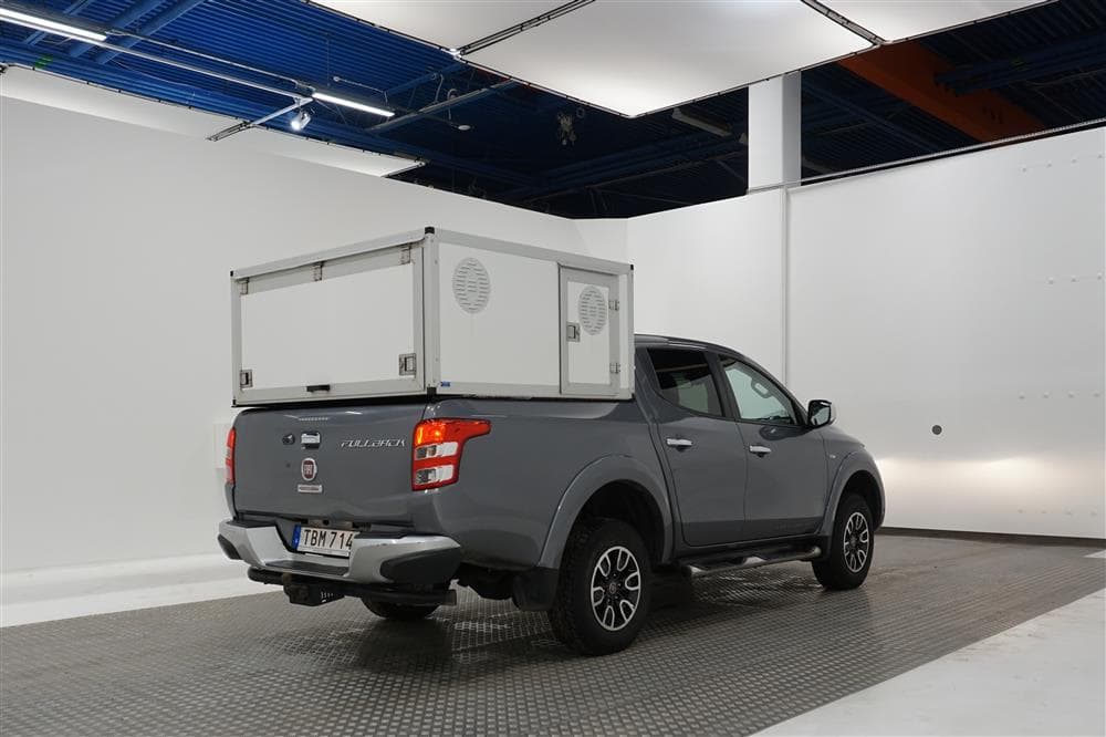 Fiat Fullback 2.4 Automat 181hk Hundkåpa Värmare Moms exteriör