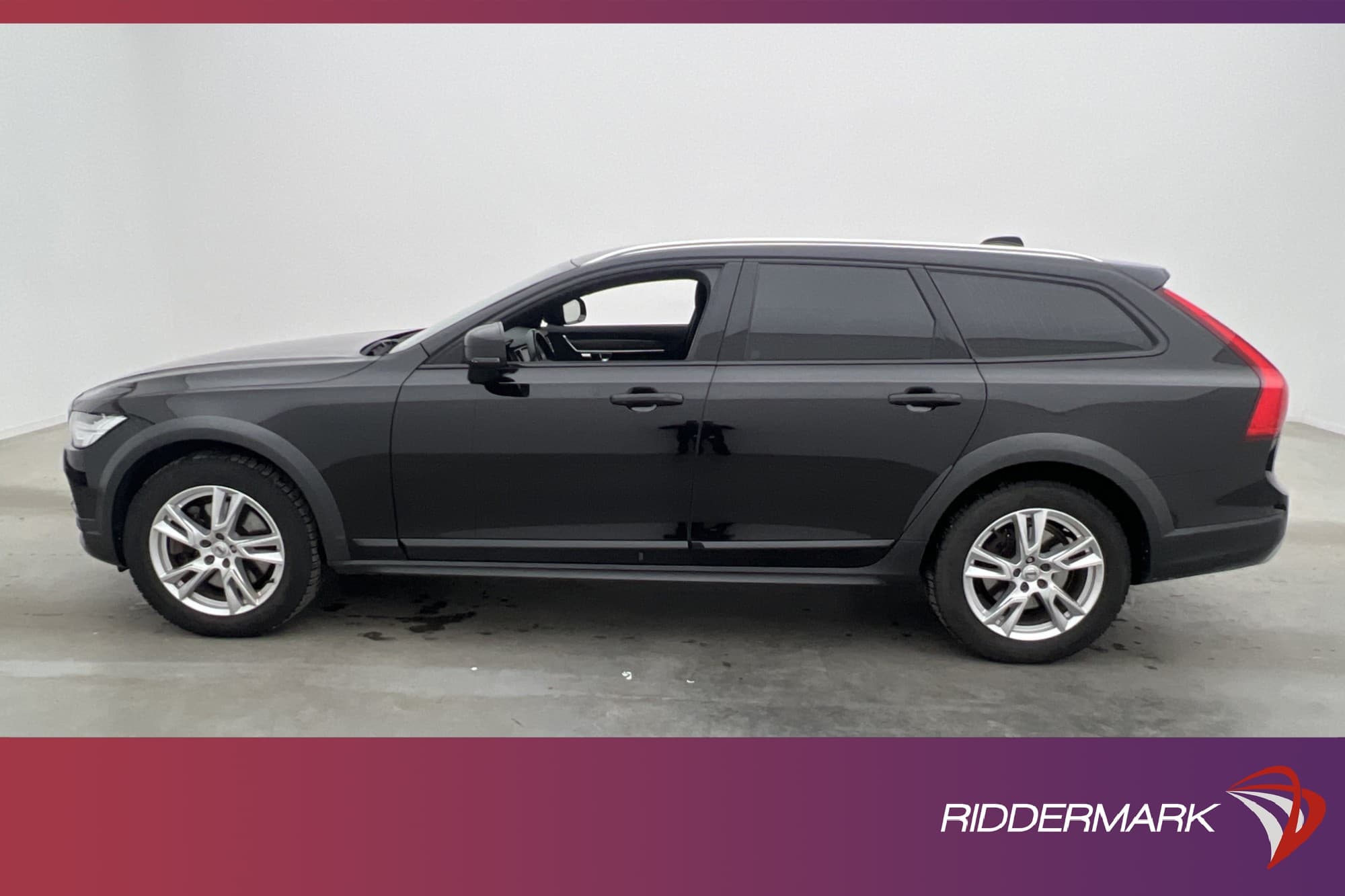 Volvo V90 Cross Country D4 AWD Plus