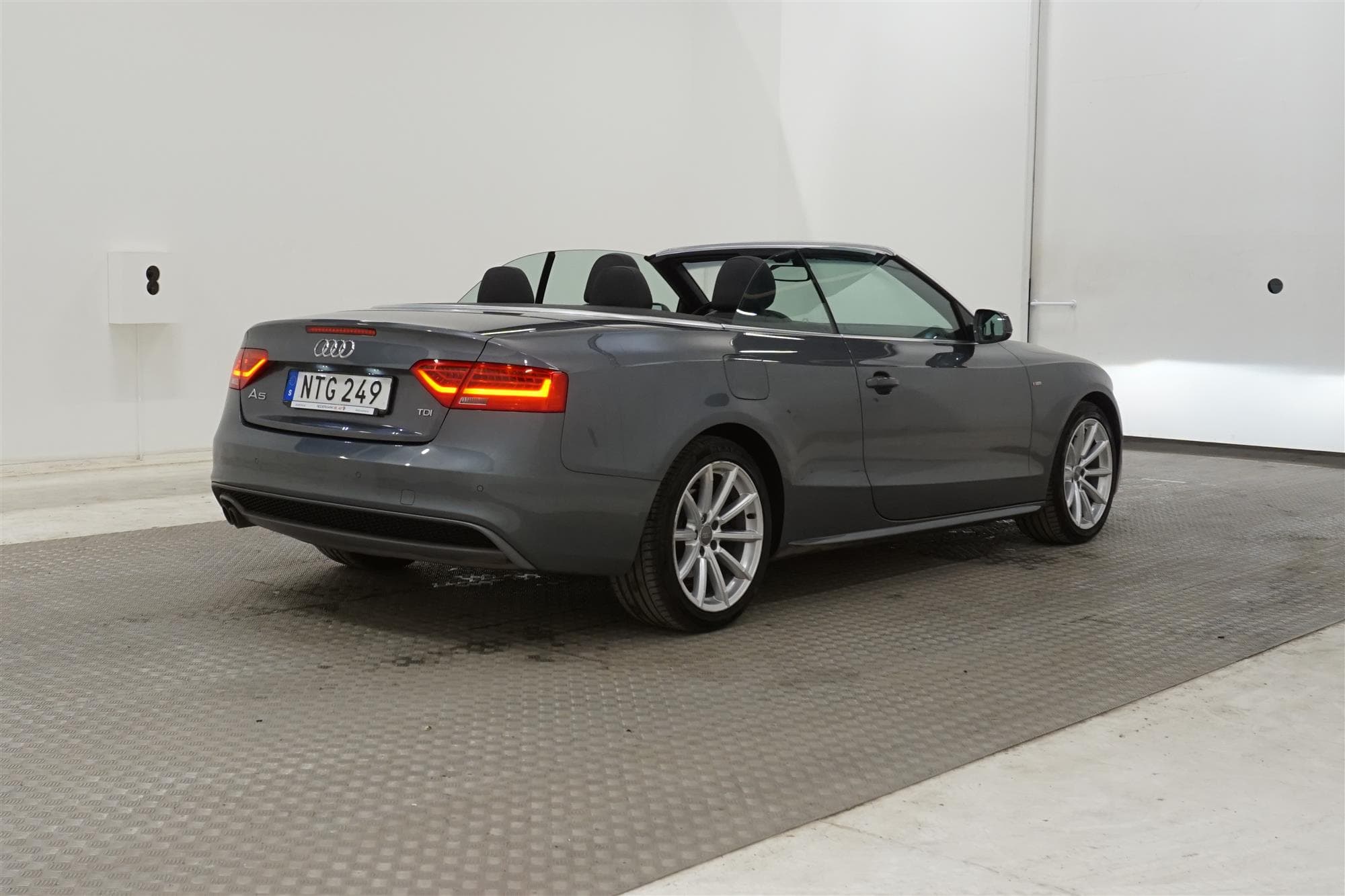 Audi  A5 Cabriolet 2.0 TDI 190hk S Line Låg Skatt 0,47L/mil
