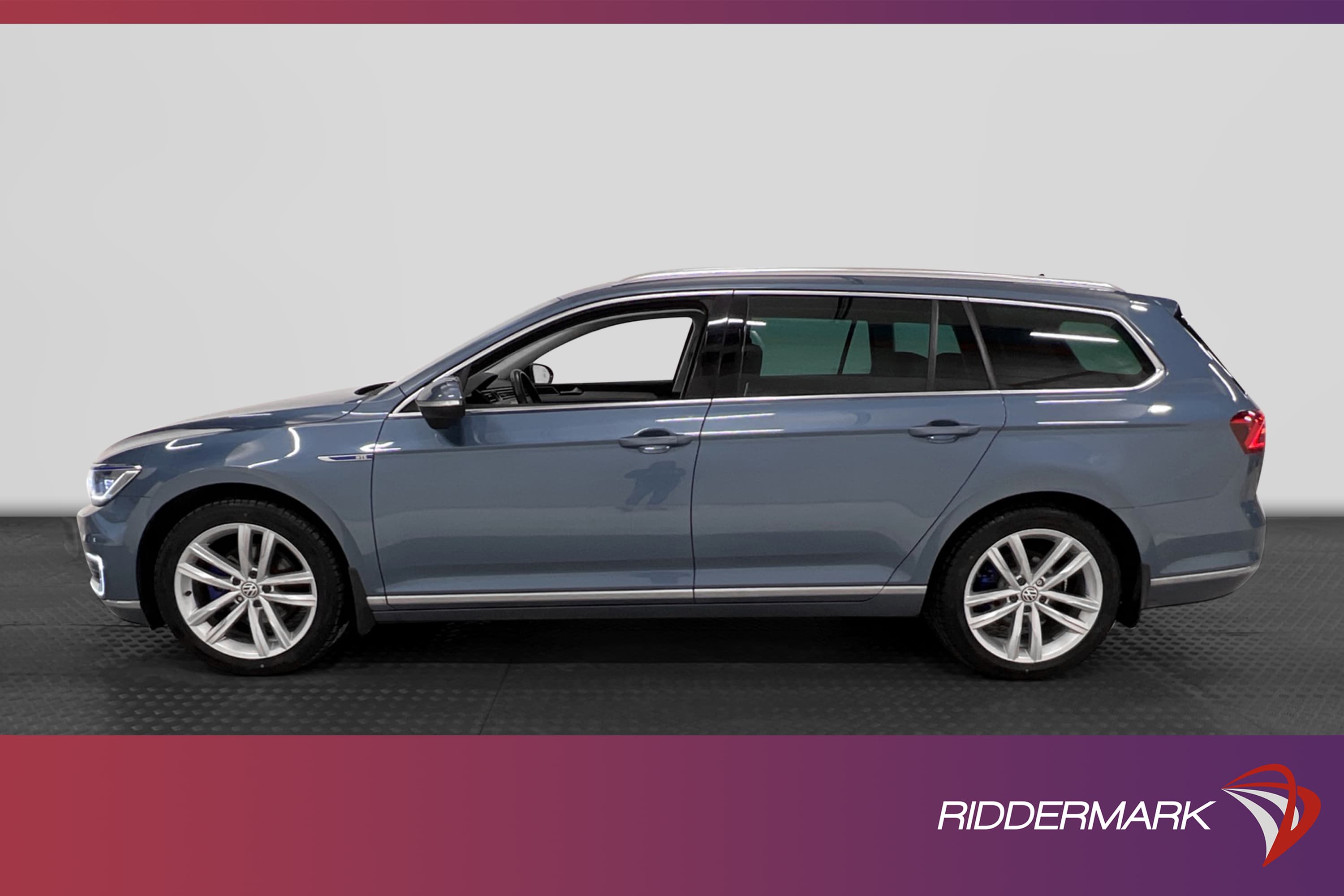 Volkswagen Passat GTE 218hk