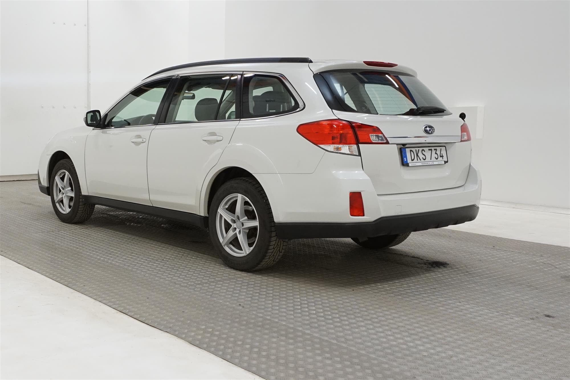 Subaru Outback 2.0 150hk 4WD Skinn Taklucka B-Kamera Navi
